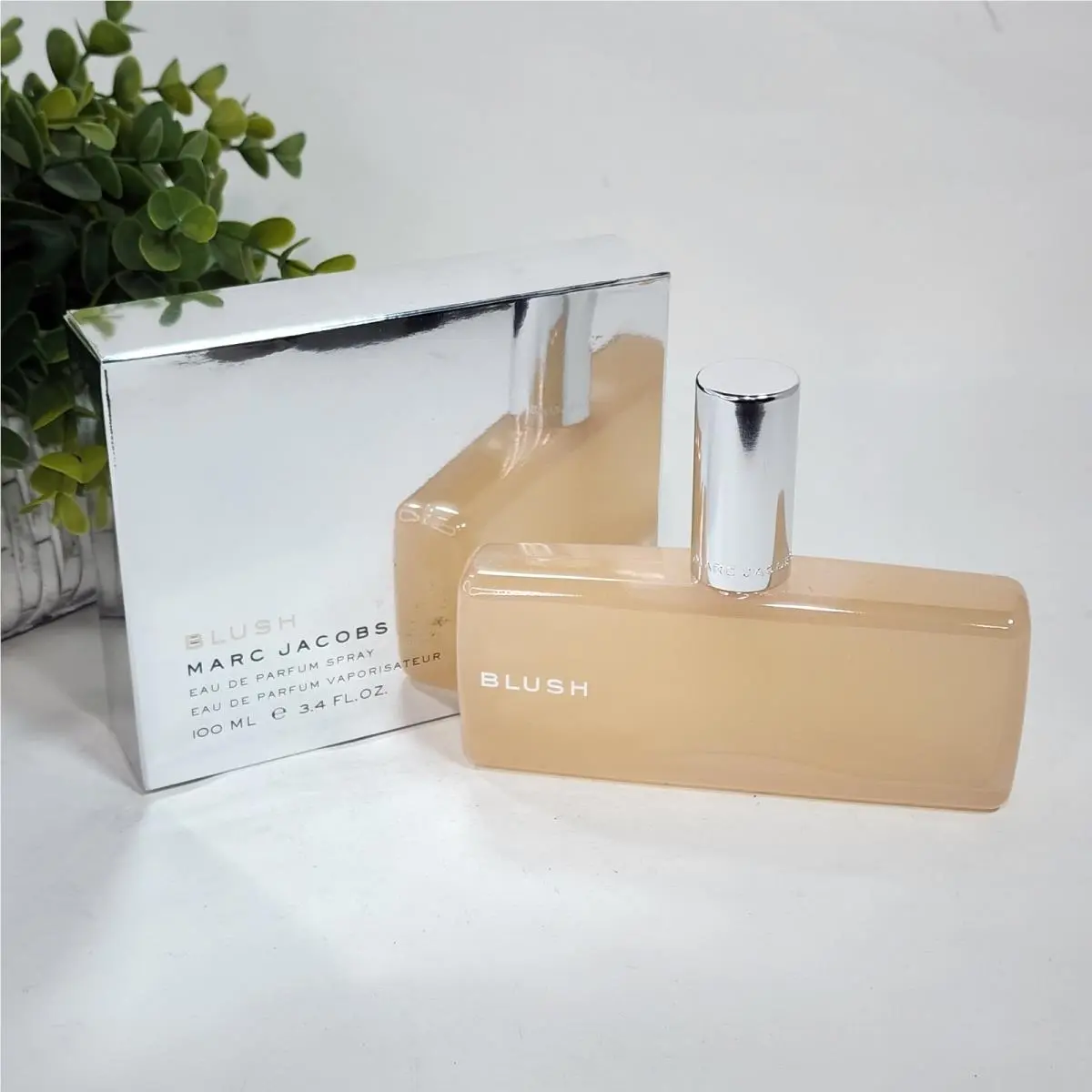 Blush Marc Jacobs Eau De Parfum Spray Perfume For Women 3.4 fl oz 100 ml