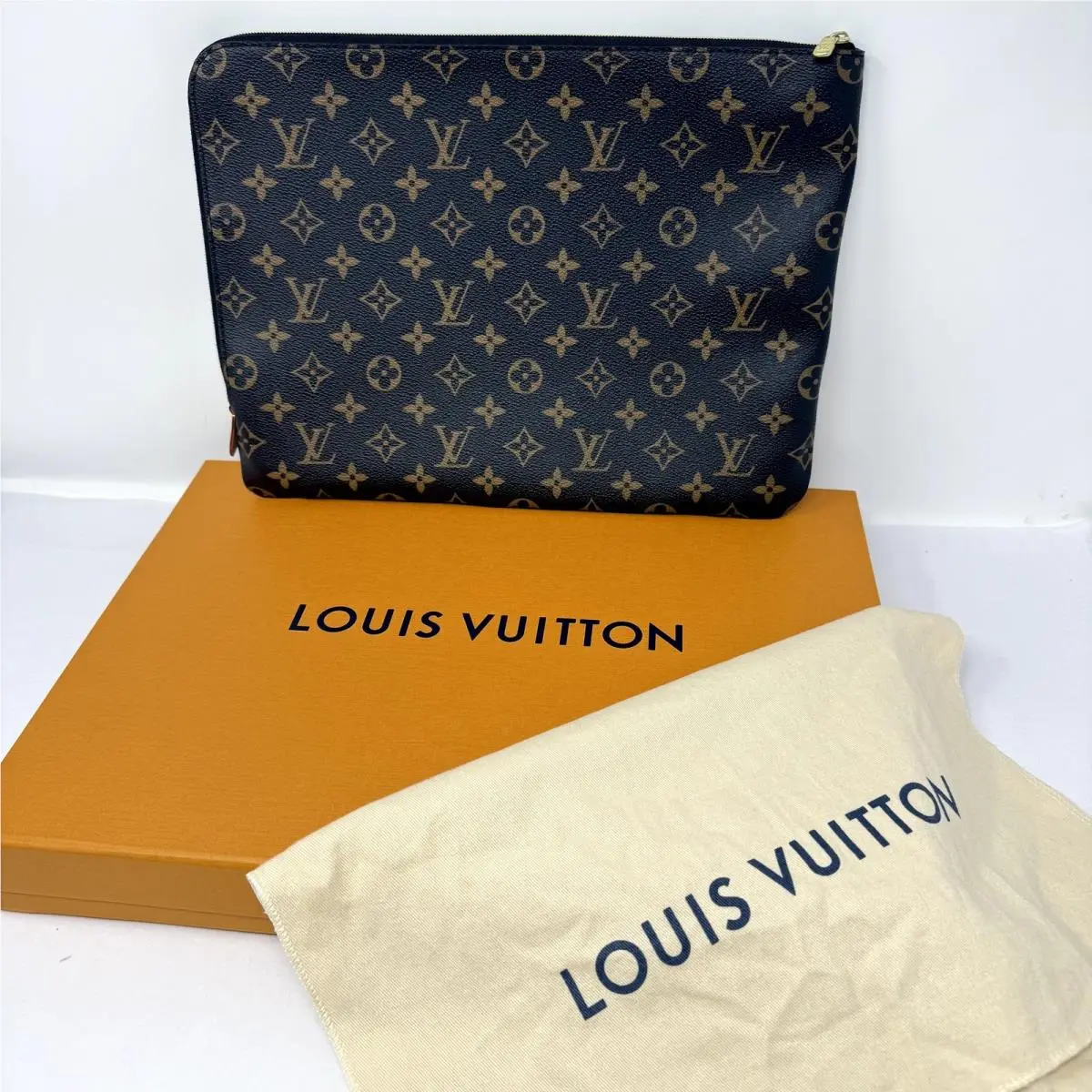 Etui Voyage MM M44499 Monogram Laptop Pouch by Louis Vuitton