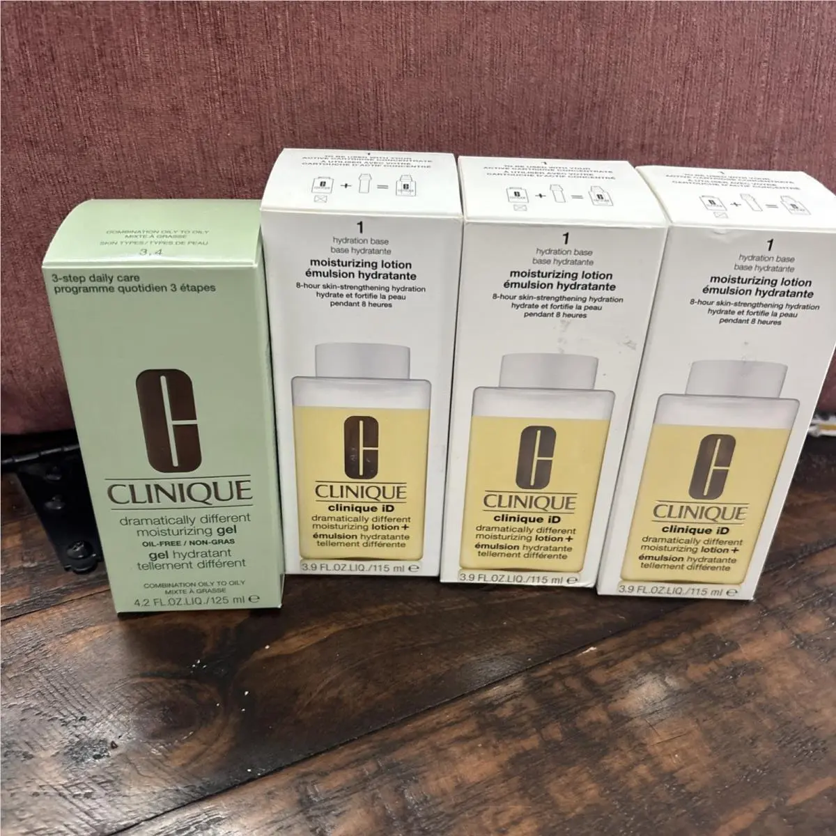 Dramatically Different Moisturizing Gel 1-4.2 Fl oz 3x 3.9 4 Lot by Clinique