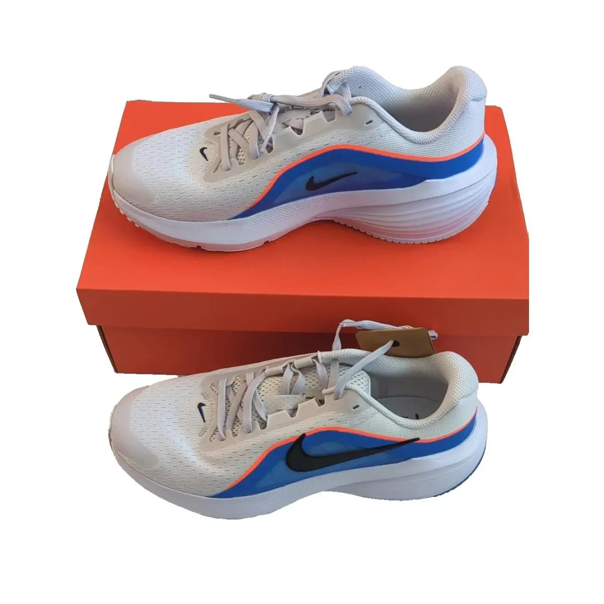 Downshifter 14 Men`s Lace-up Road Running Shoes by Nike