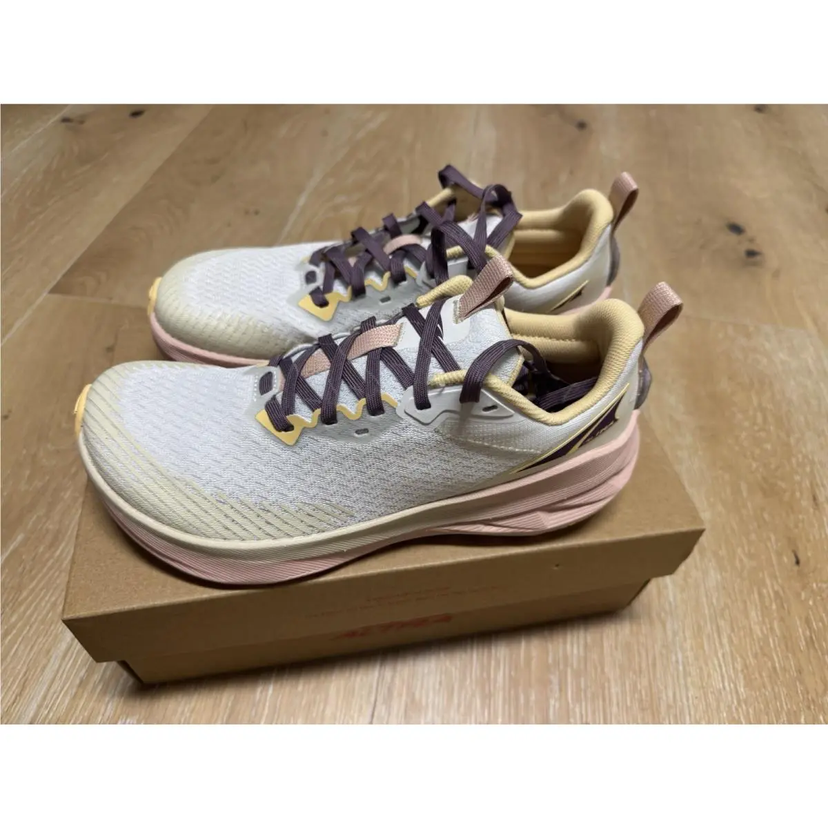 Altra shoes - Altra Experience Wild 2 - Experience Wild - White 0