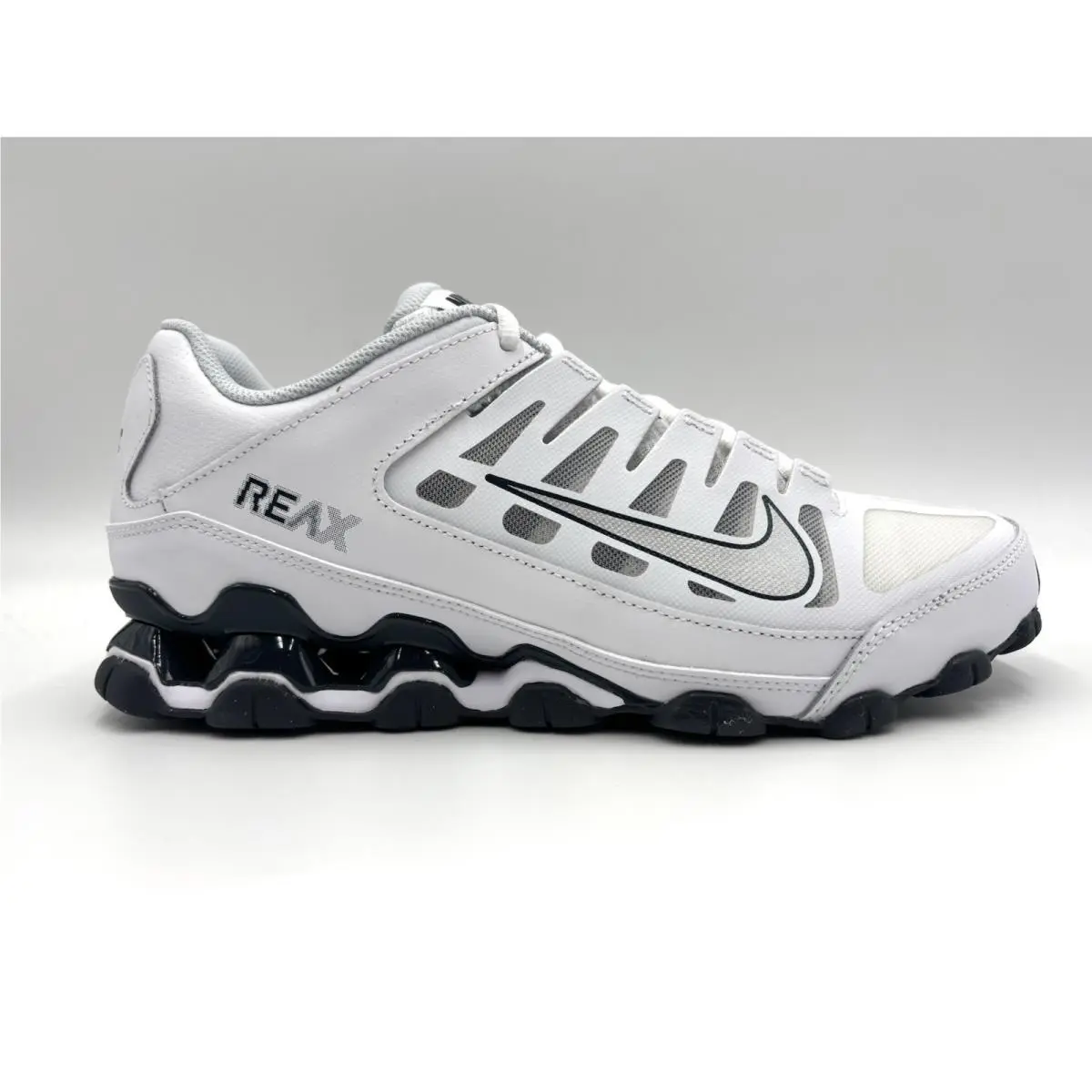 Nike shoes - nike reax 8 tr mesh - 621716 108 - white-metallic silver 1