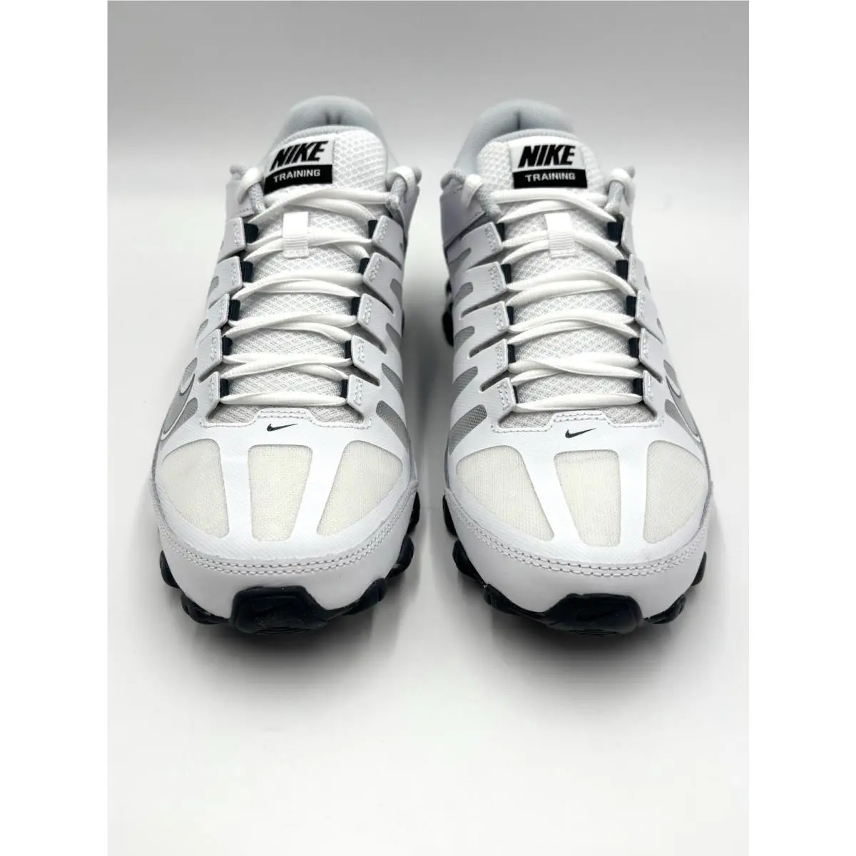 Nike shoes - nike reax 8 tr mesh - 621716 108 - white-metallic silver 4