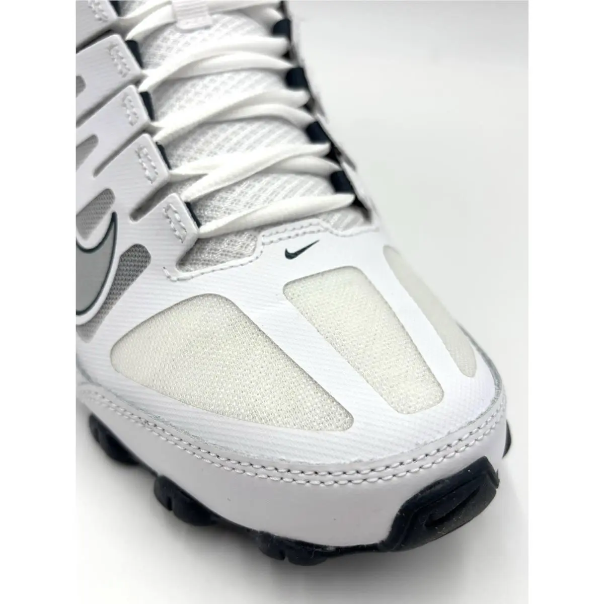 Nike shoes - nike reax 8 tr mesh - 621716 108 - white-metallic silver 7