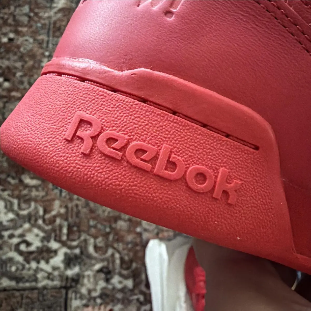 Reebok shoes - Reebok Classic - Classic - Red, Manufacturer: Glen Green/Footwear White/Vector Red 3