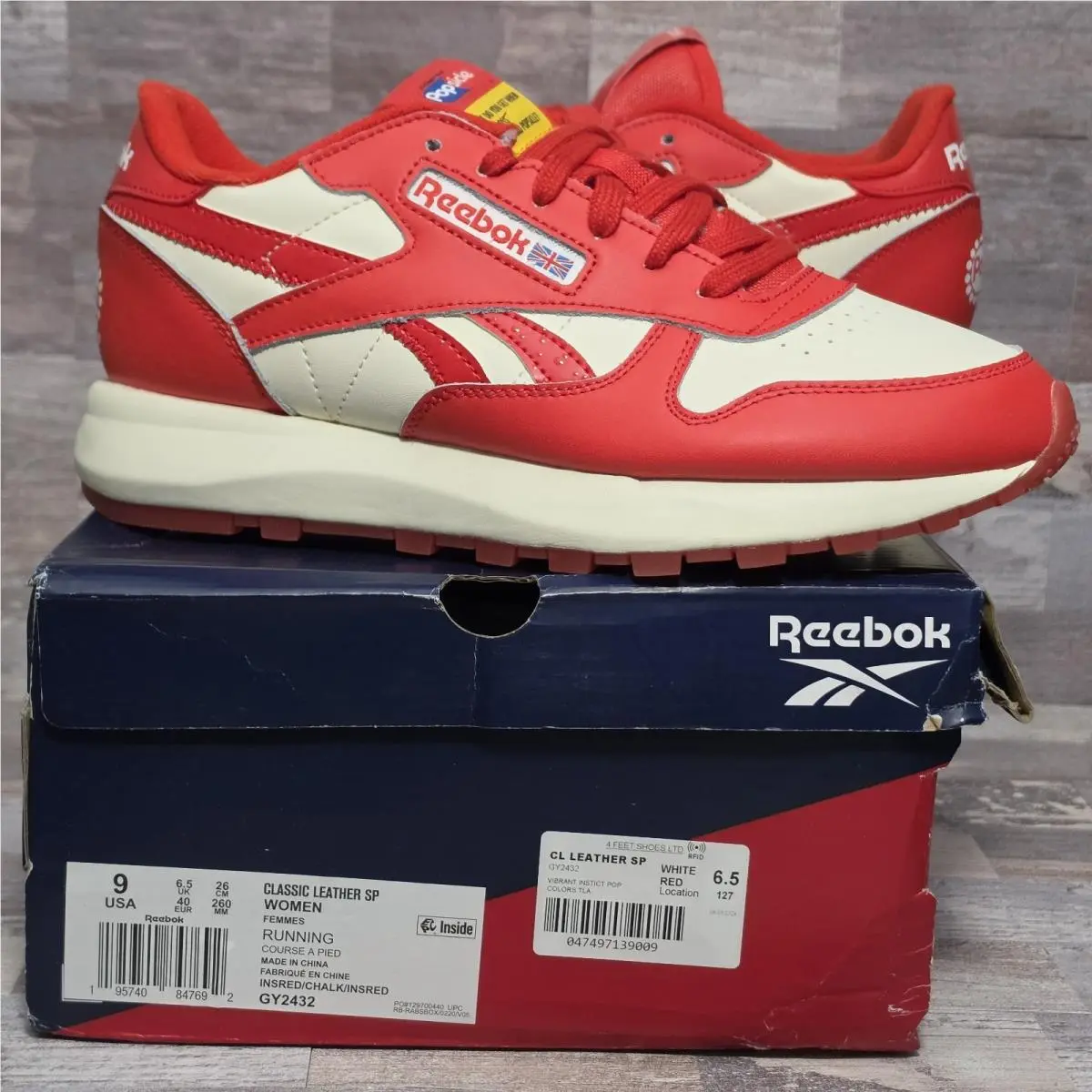 Reebok shoes - Reebok Classic Leather - Classic Leather - GY2432 - Red 0