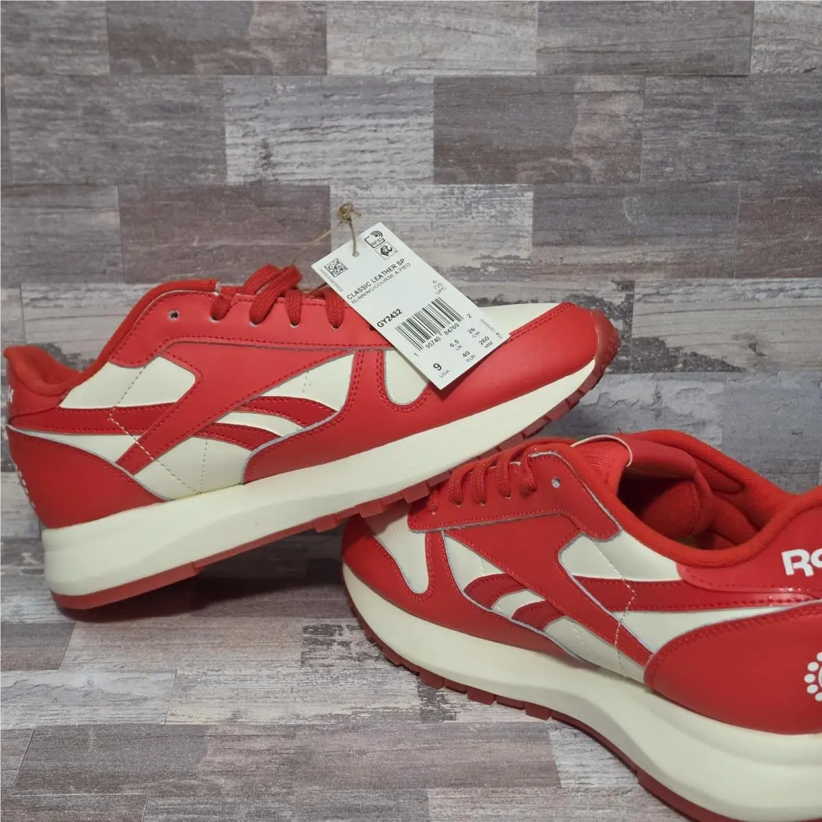 Reebok shoes - Reebok Classic Leather - Classic Leather - GY2432 - Red 4