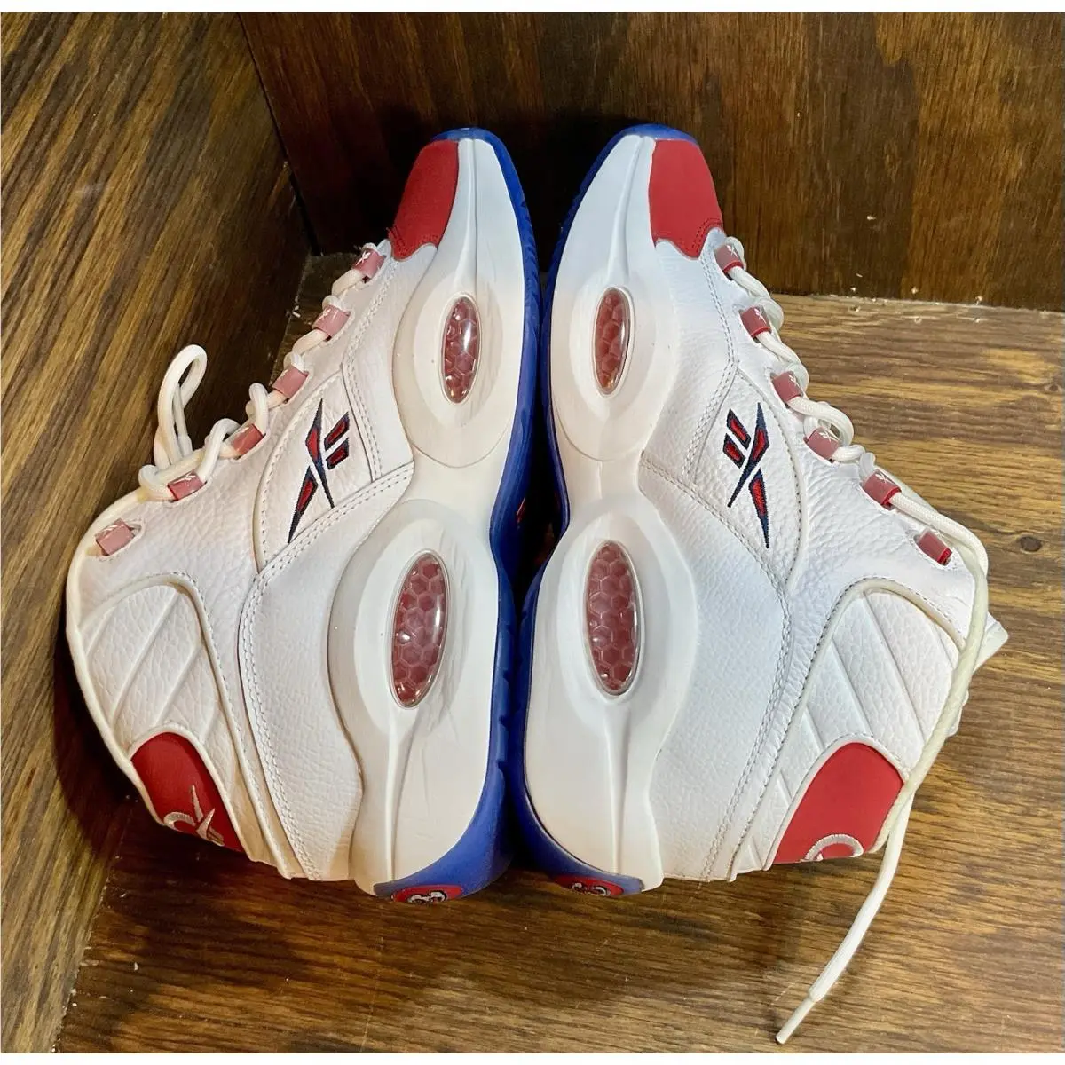 Reebok shoes - Reebok Question 2024 - Question - Red 4