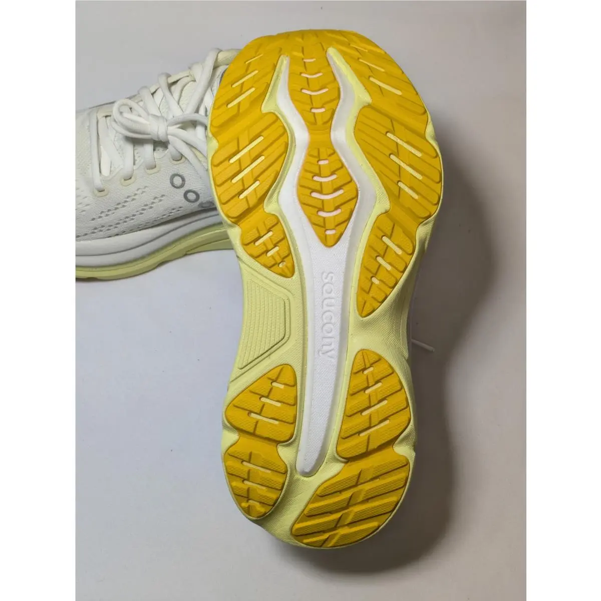 Saucony shoes - Saucony Hurricane 25 - Hurricane - S11026-144 - Ivory 3