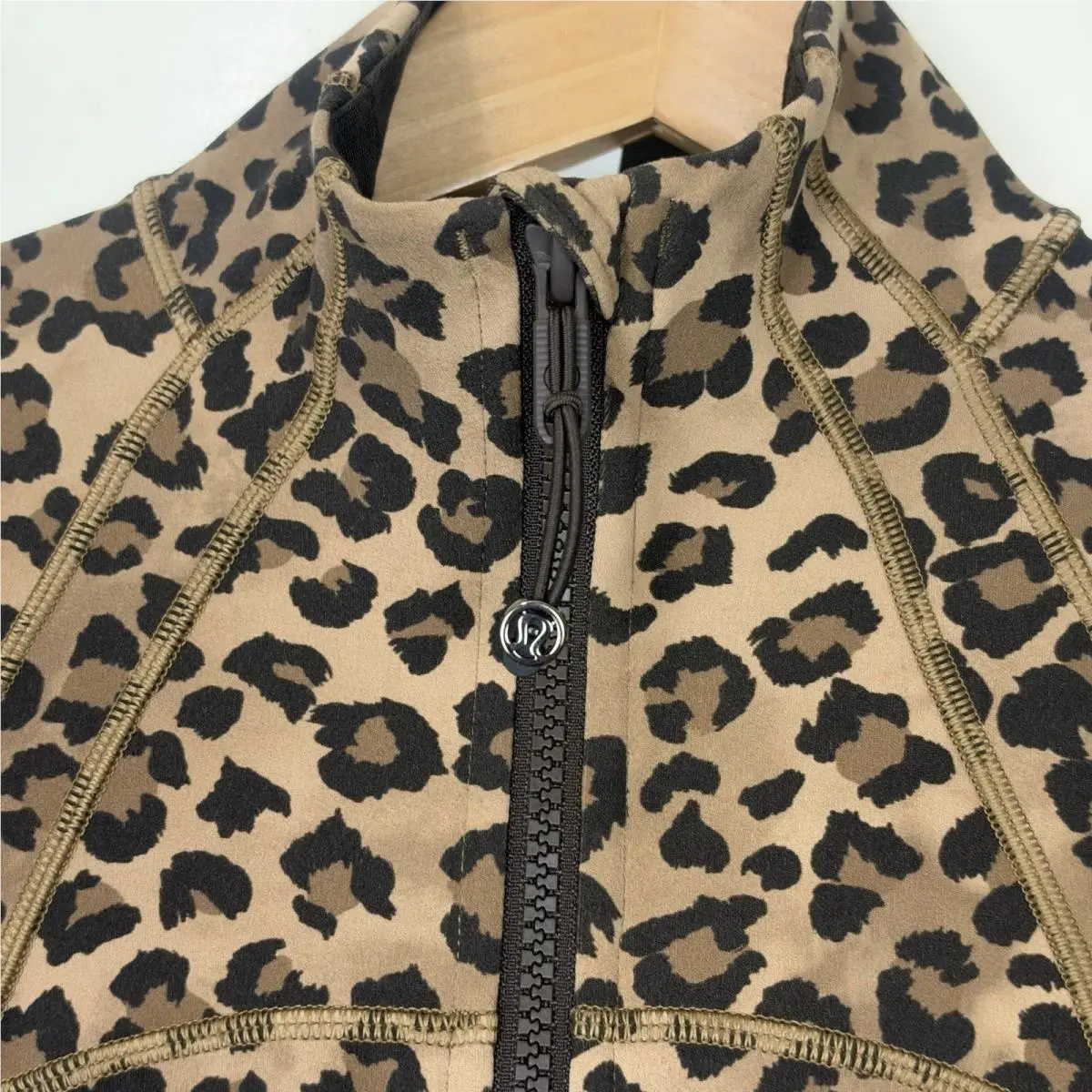 Lululemon clothing - Lululemon Define Jacket Cropped Nulu - true leopard multi 3
