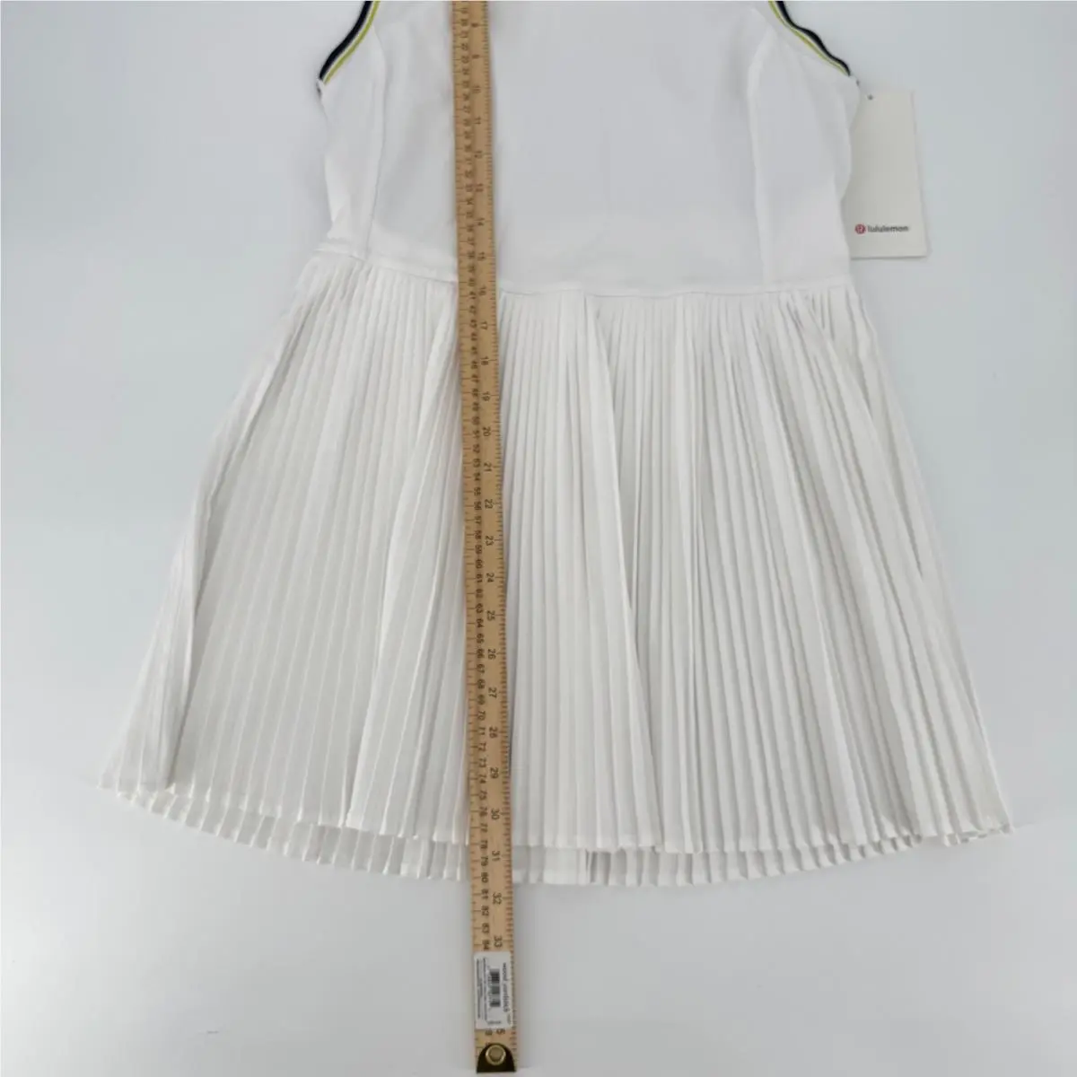 Lululemon clothing - White 1