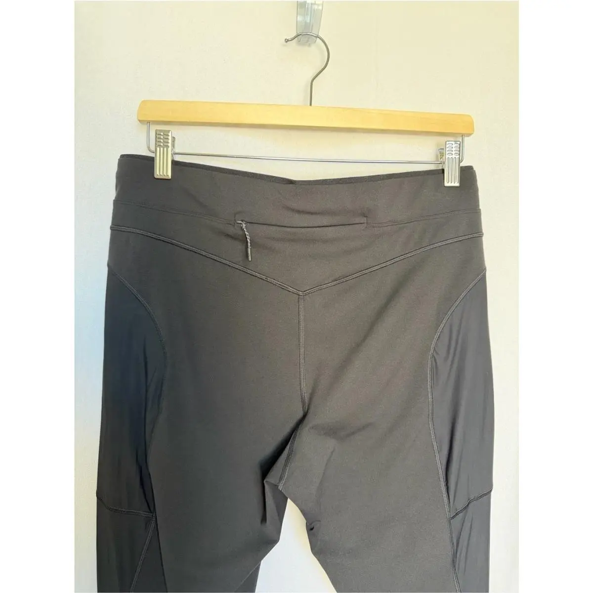 Lululemon clothing - Black 1