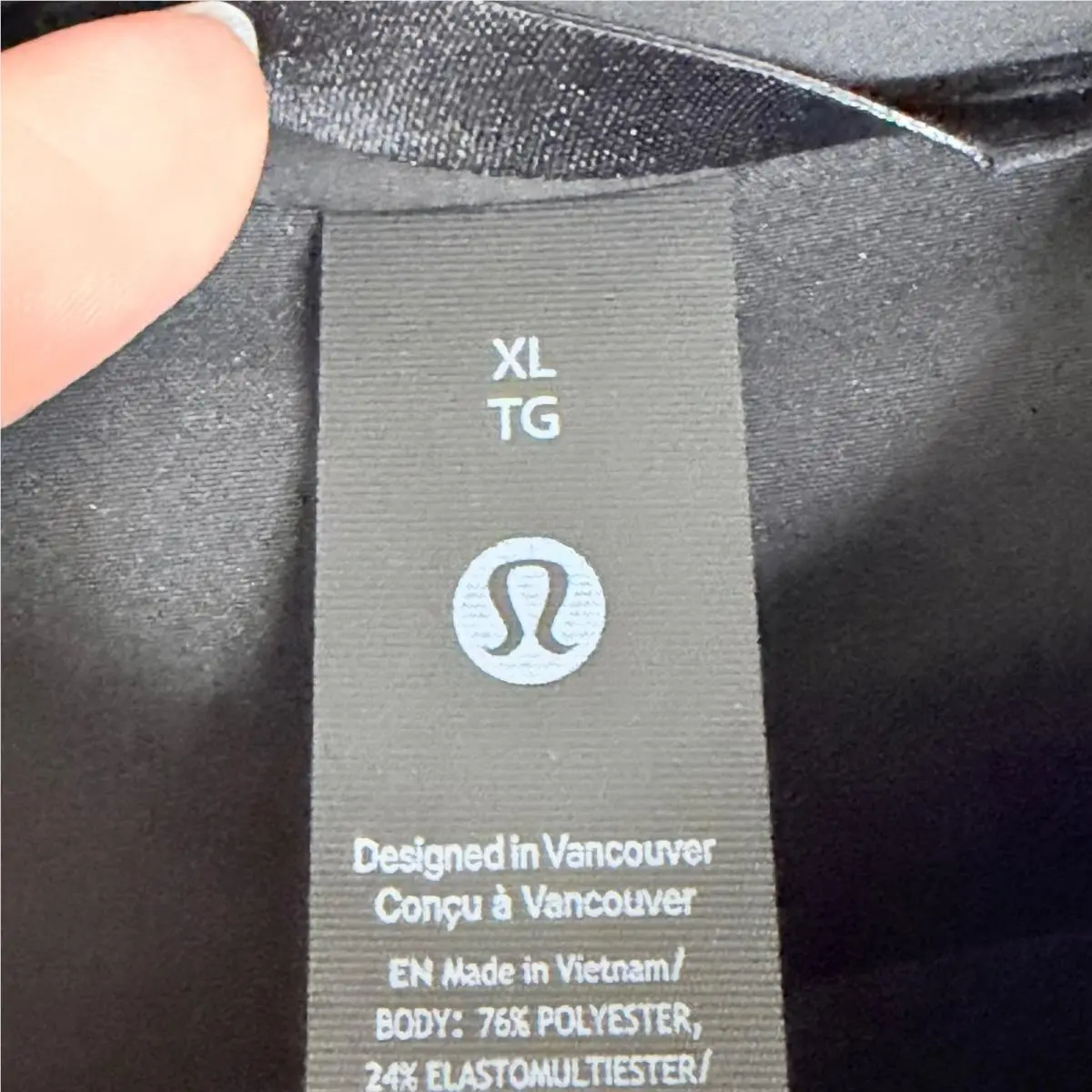 Lululemon clothing - Black 9
