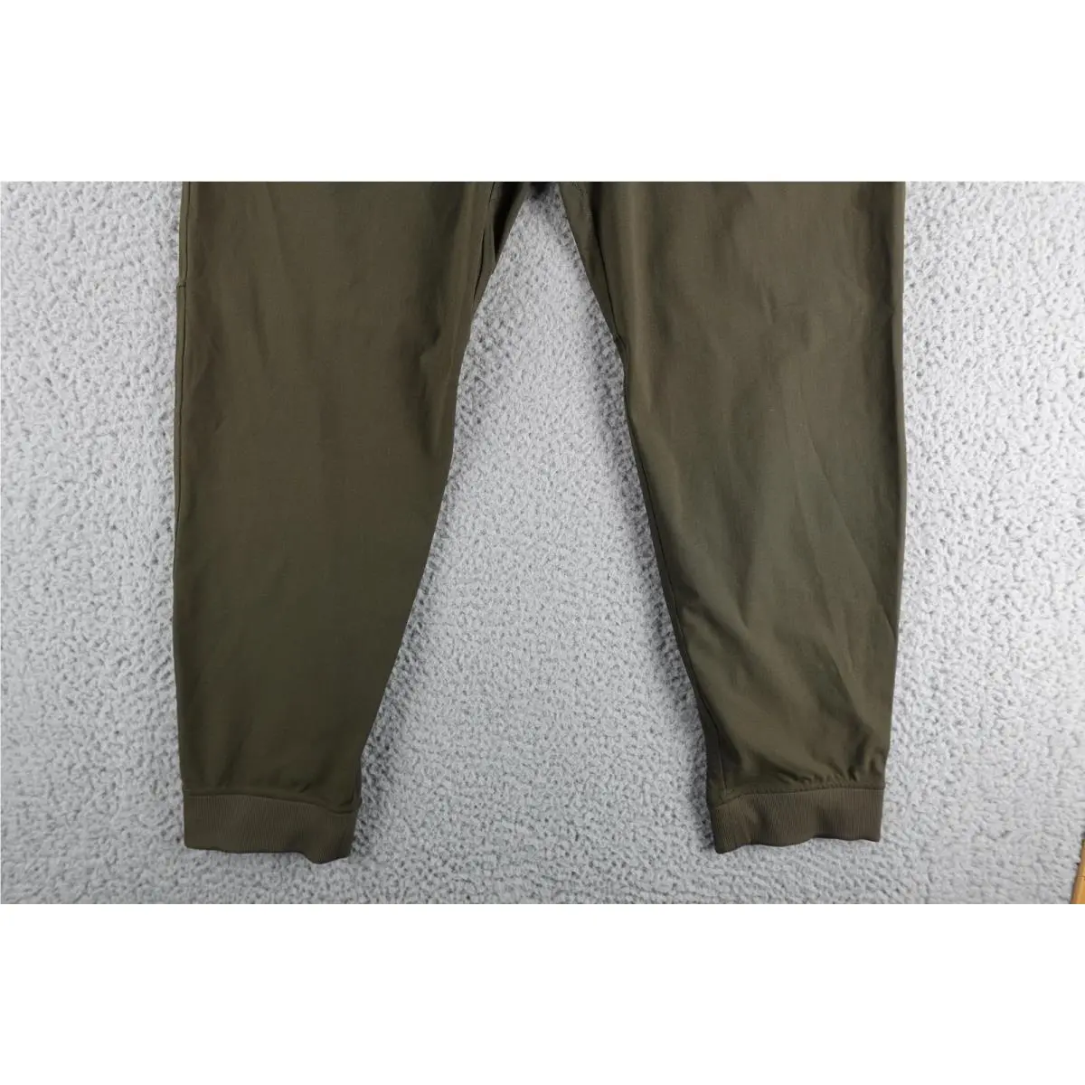 Lululemon clothing - Green 1