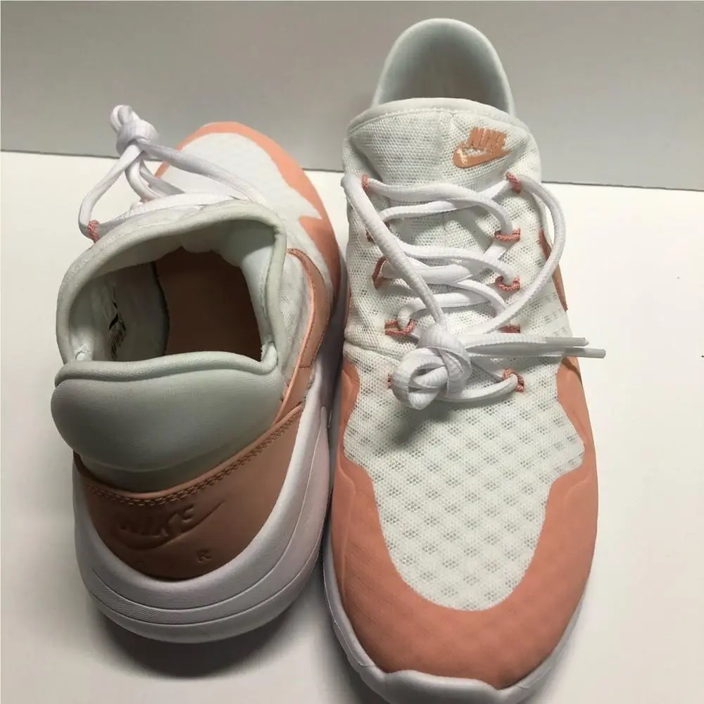 Nike shoes - White 3