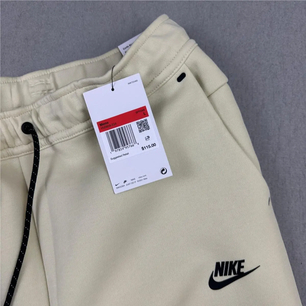 Nike clothing - Nike Tech - Tech - Beige 2