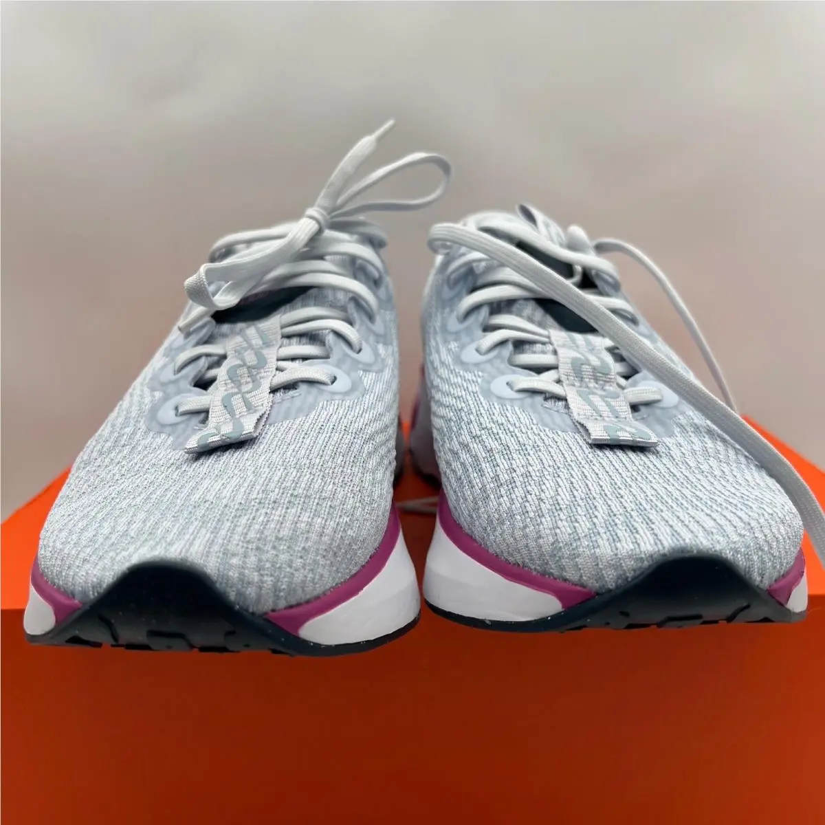 Nike shoes - Nike Motiva - Motiva - Gray 5