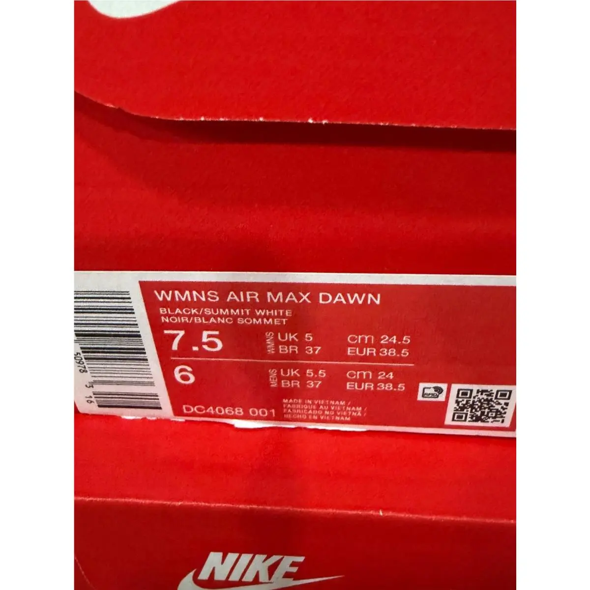 Nike shoes - Black 4