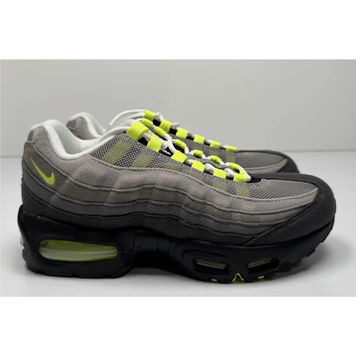 Nike shoes - Black 1