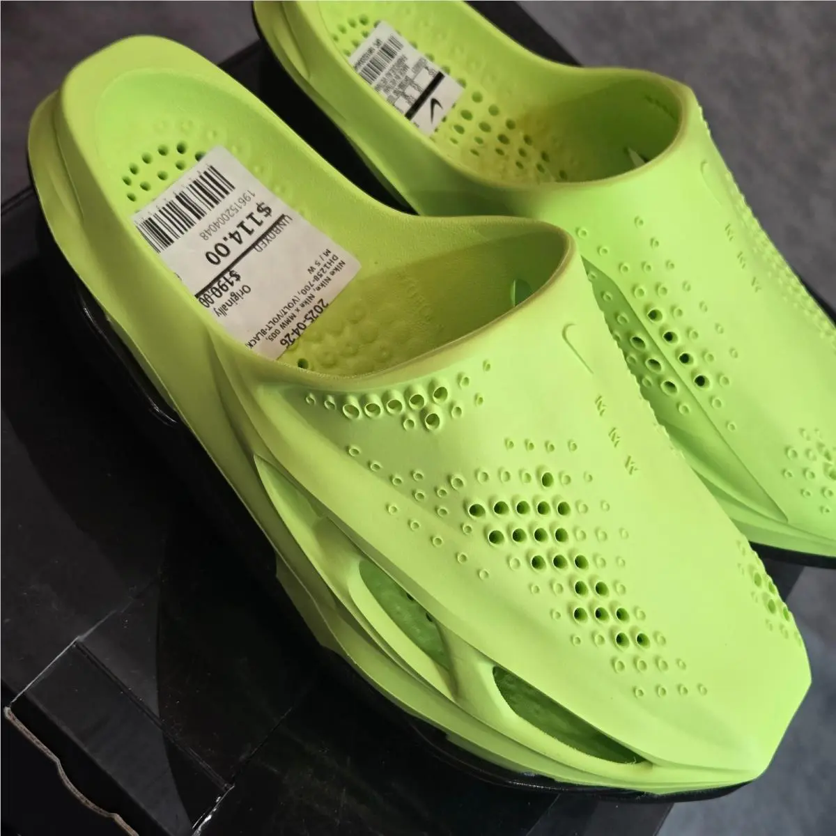 Nike shoes - Nike x MMW 5 Slide - DH1258-700 - Volt 4