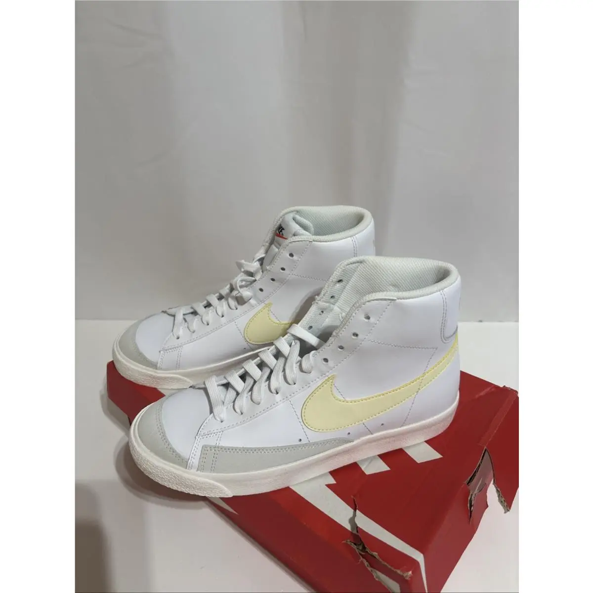 Nike shoes - Nike Blazer Mid 77 - Blazer Mid - DA4086-130 - White 2