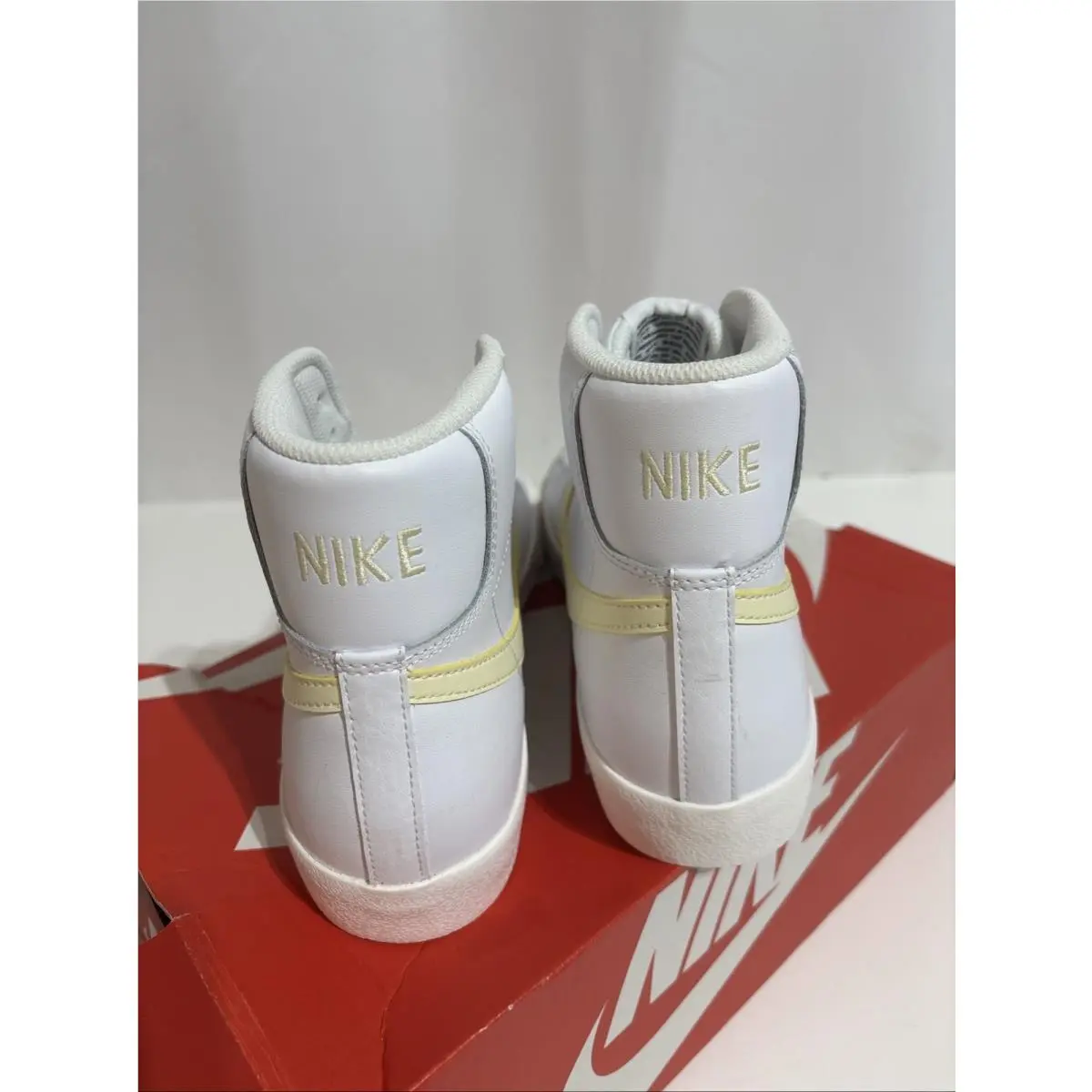 Nike shoes - Nike Blazer Mid 77 - Blazer Mid - DA4086-130 - White 3