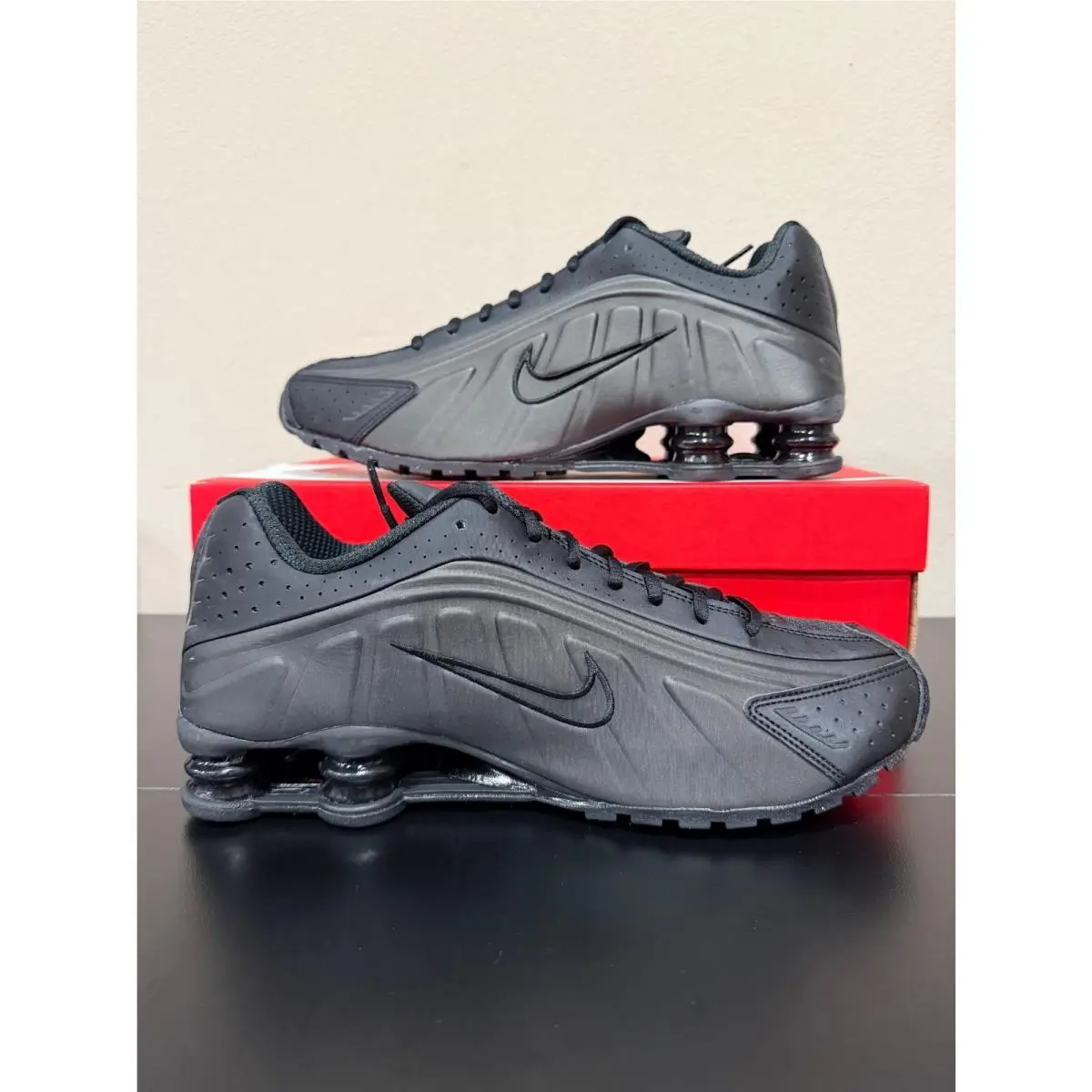 Nike shoes - Black 0