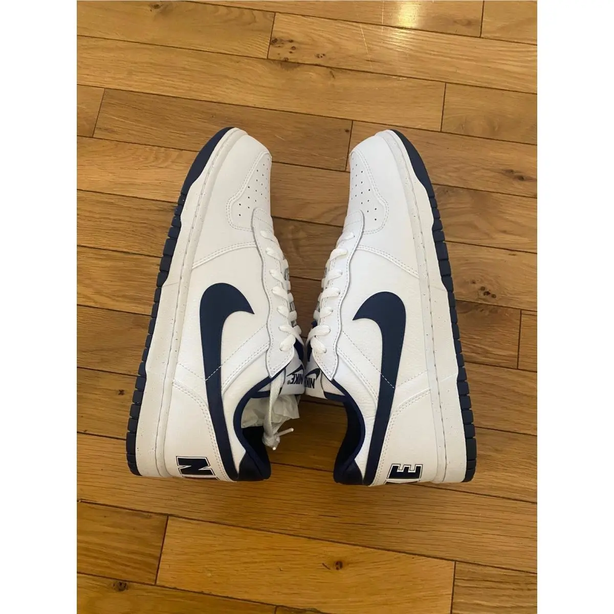 Nike shoes - White 3