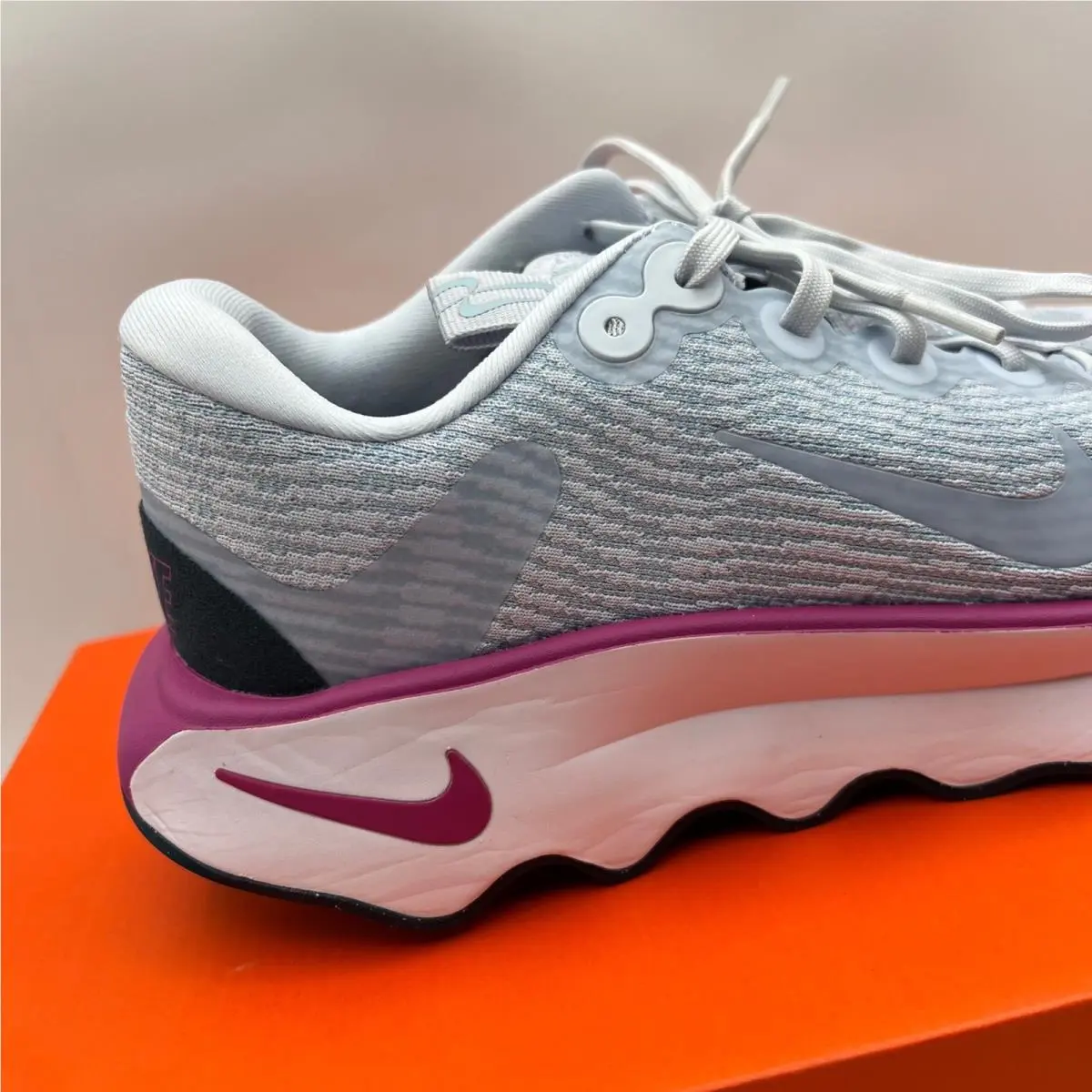 Nike shoes - Nike Motiva - Motiva - Gray 2