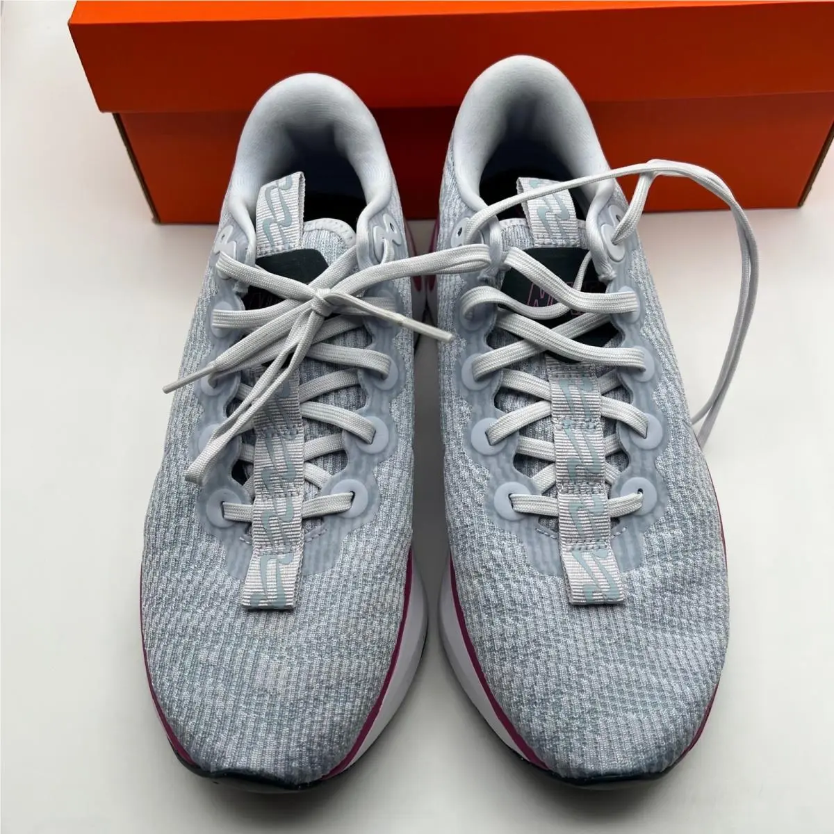 Nike shoes - Nike Motiva - Motiva - Gray 4