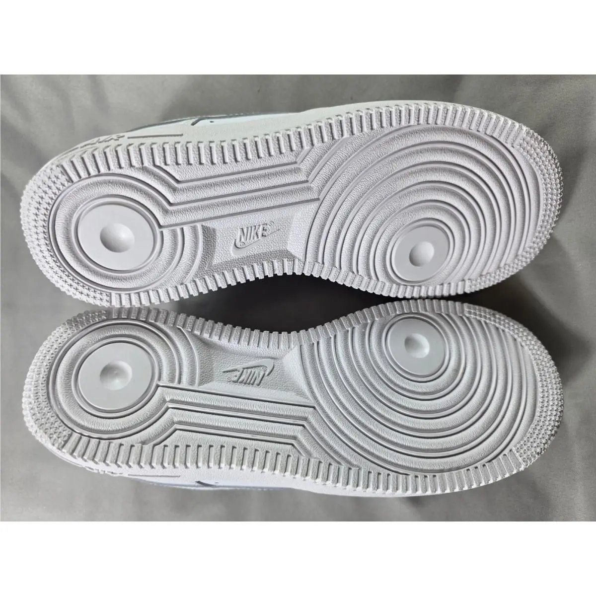 Nike shoes - Nike Air Force 1 `07 - White 6