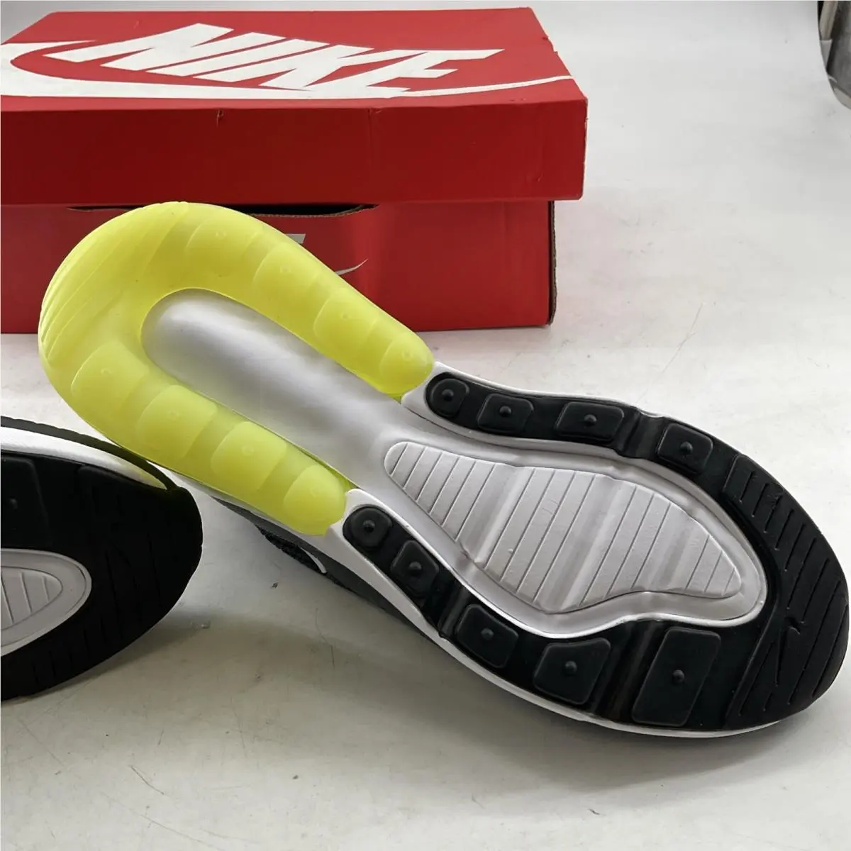 Nike shoes - Nike Air Max 270 GS - Yellow 9