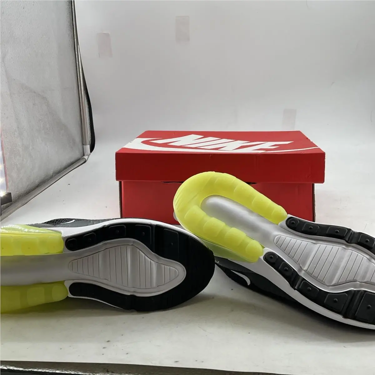 Nike shoes - Nike Air Max 270 GS - Yellow 11
