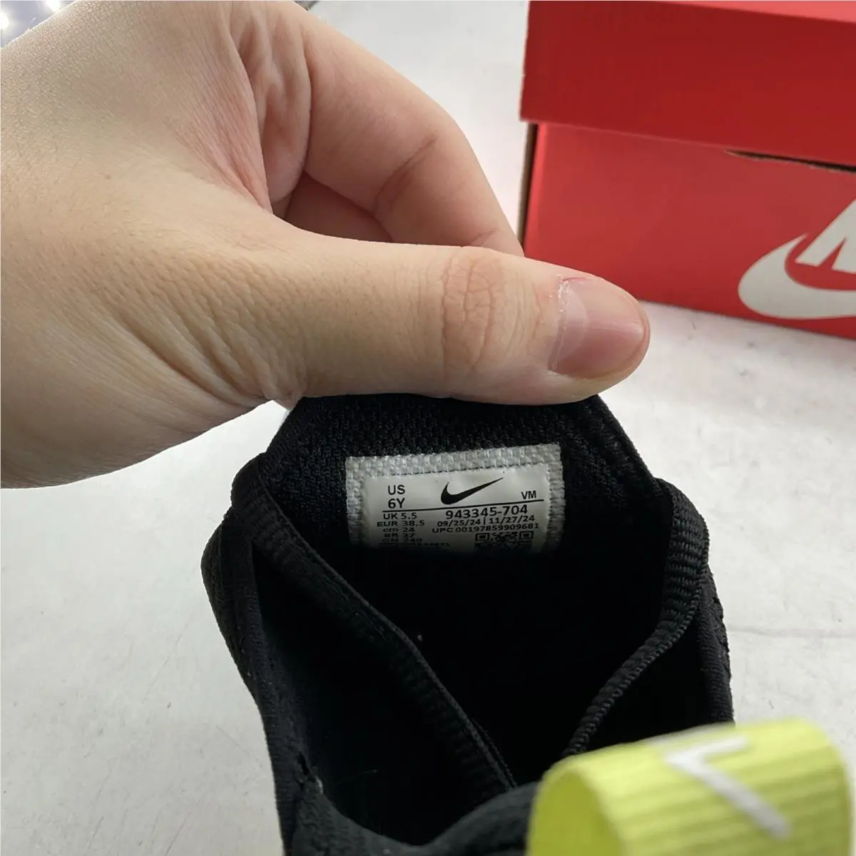 Nike shoes - Nike Air Max 270 GS - Yellow 12