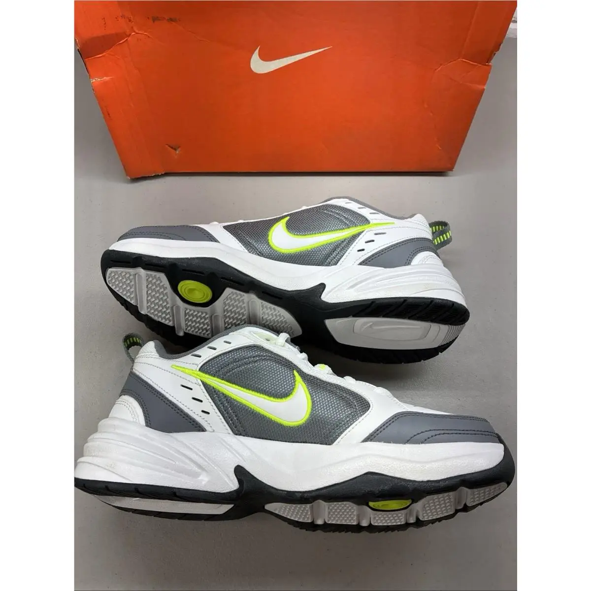 Nike shoes - Nike Air Monarch IV - Air Monarch - 415445-100 - White 0