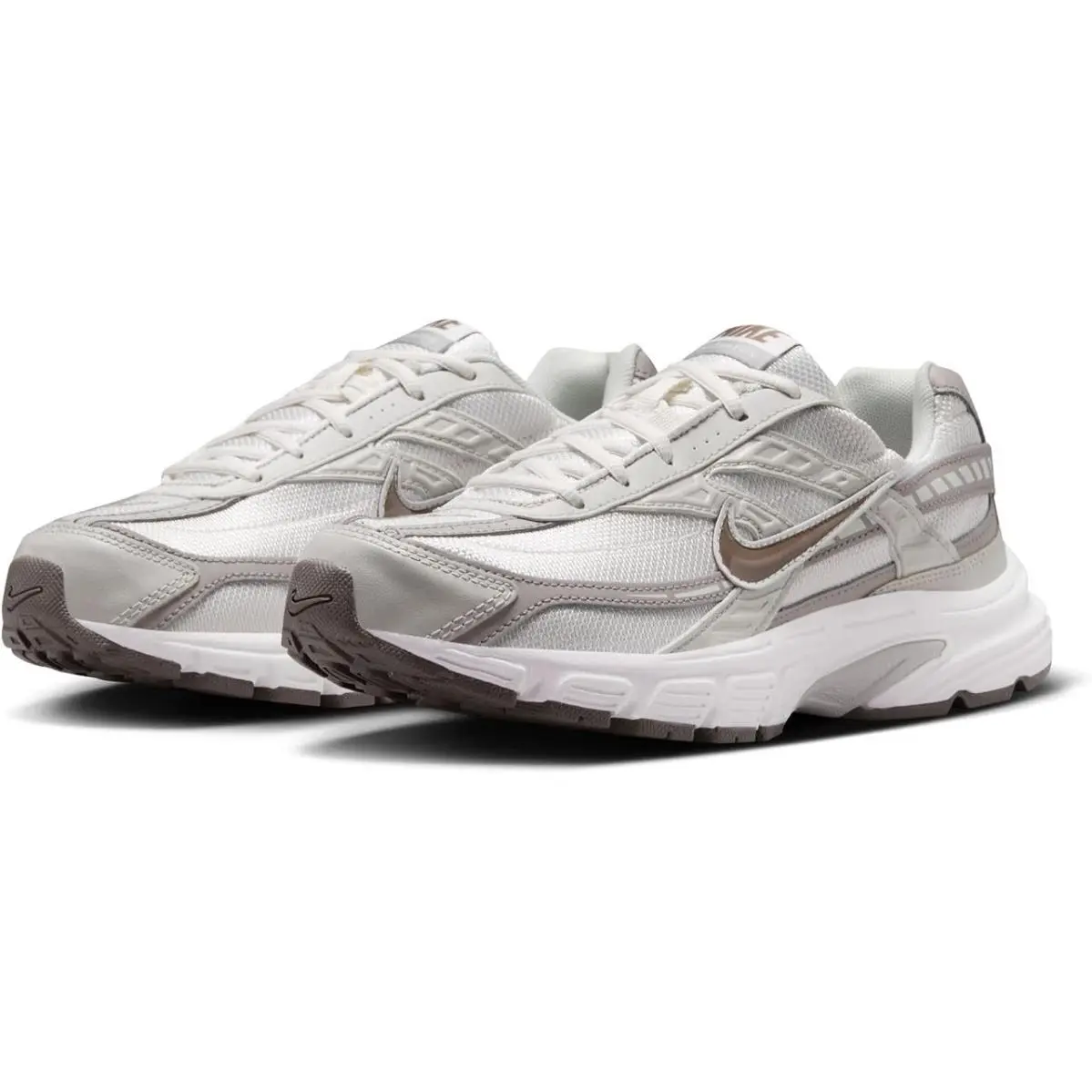 Nike shoes - WHITE AND BEIGE 1
