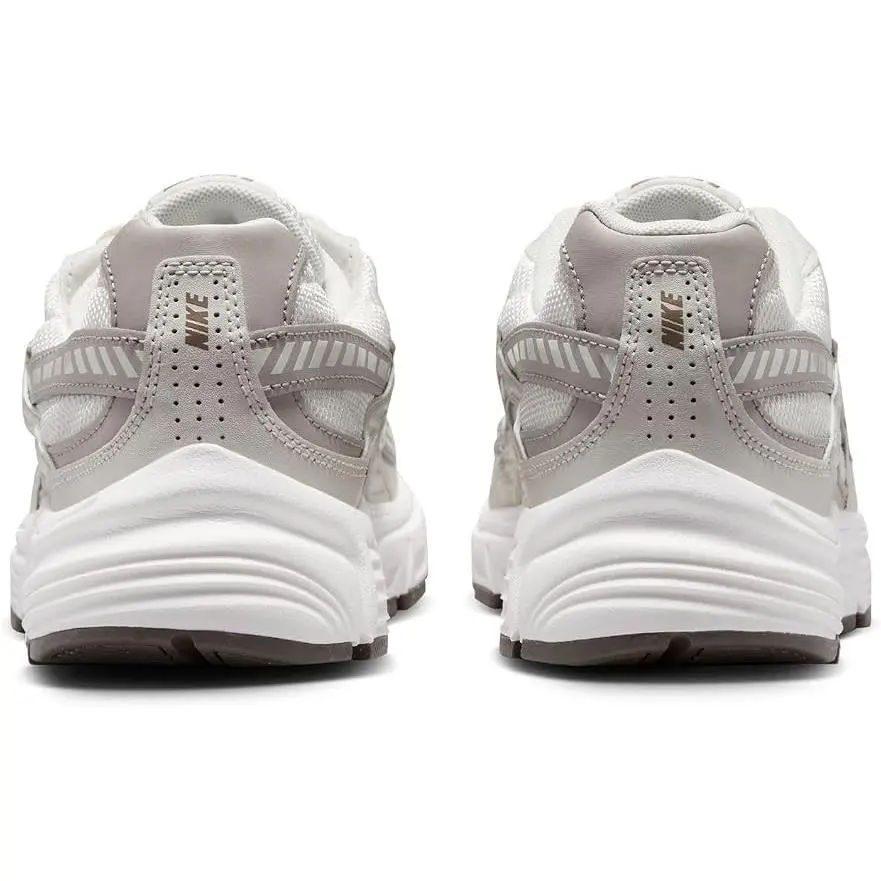 Nike shoes - WHITE AND BEIGE 2