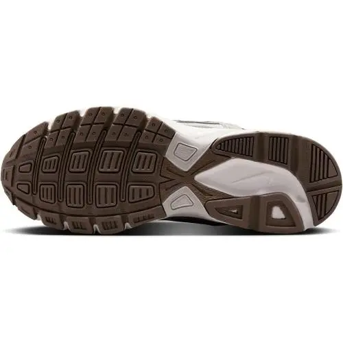 Nike shoes - WHITE AND BEIGE 3