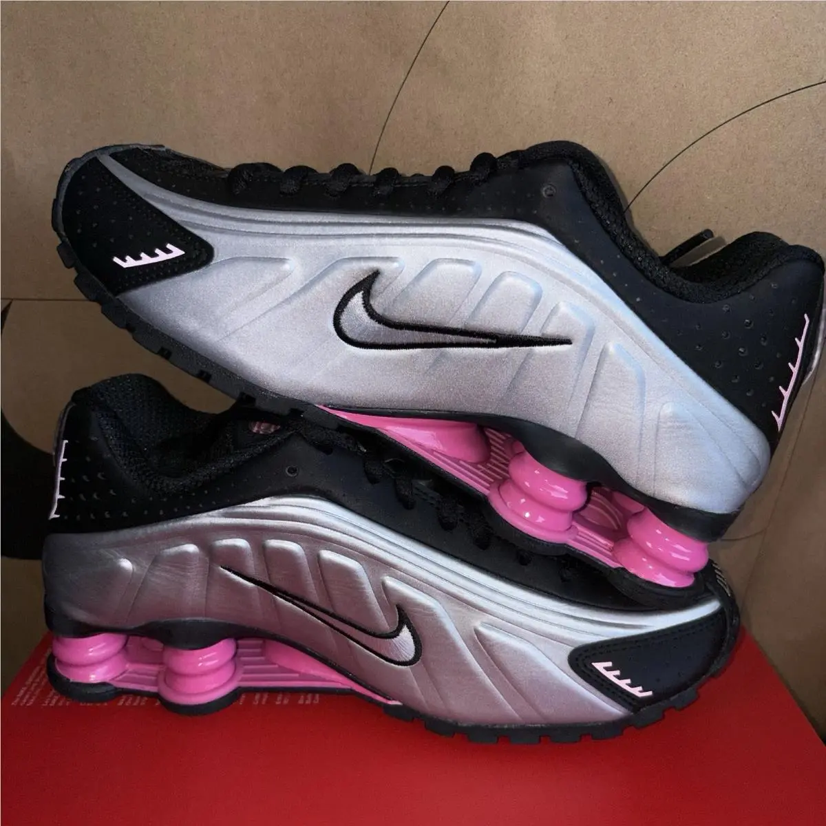 Nike shoes - Shox - Shox - AR3565-012 - Black 1