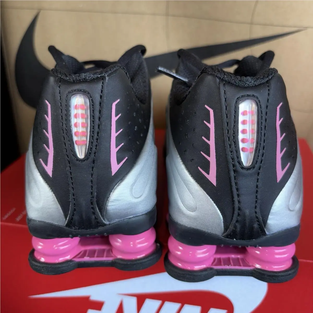 Nike shoes - Shox - Shox - AR3565-012 - Black 3