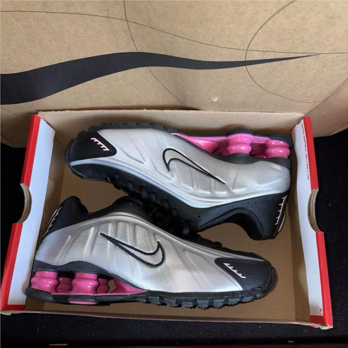 Nike shoes - Shox - Shox - AR3565-012 - Black 5