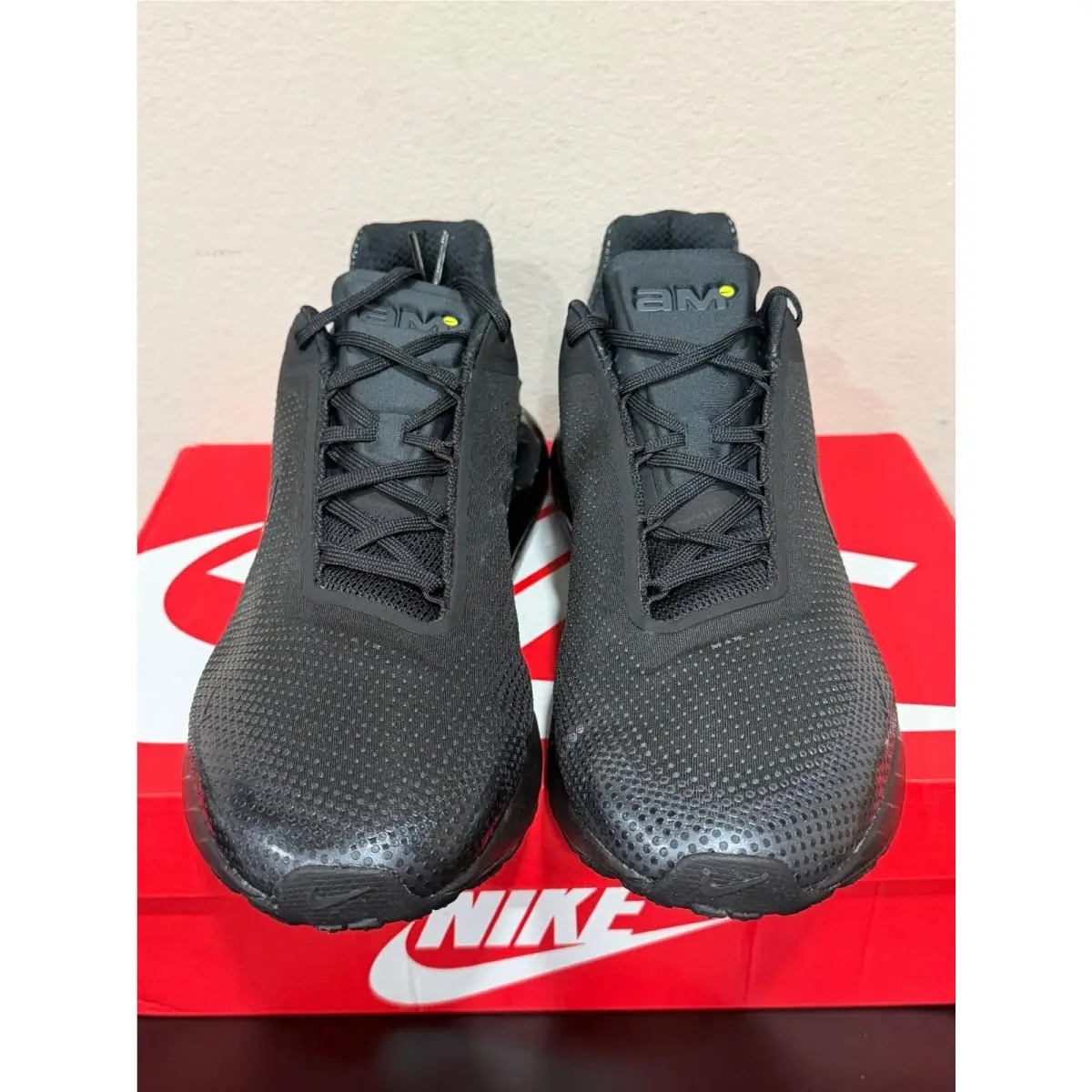 Nike shoes - Black 1