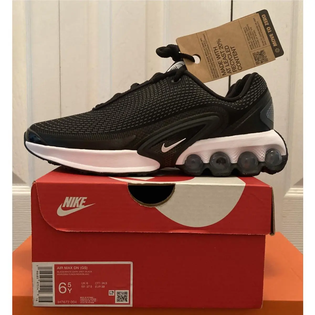 Nike shoes - IH7672004 - IH7672 004 - Black (UPC: 127851220545) 0