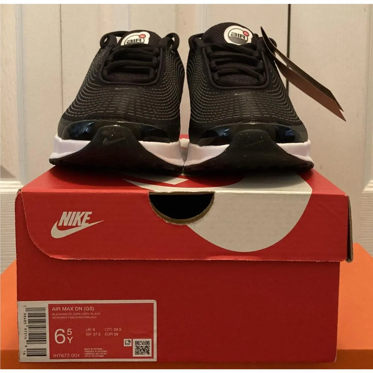 Nike shoes - IH7672004 - IH7672 004 - Black (UPC: 127851220545) 1