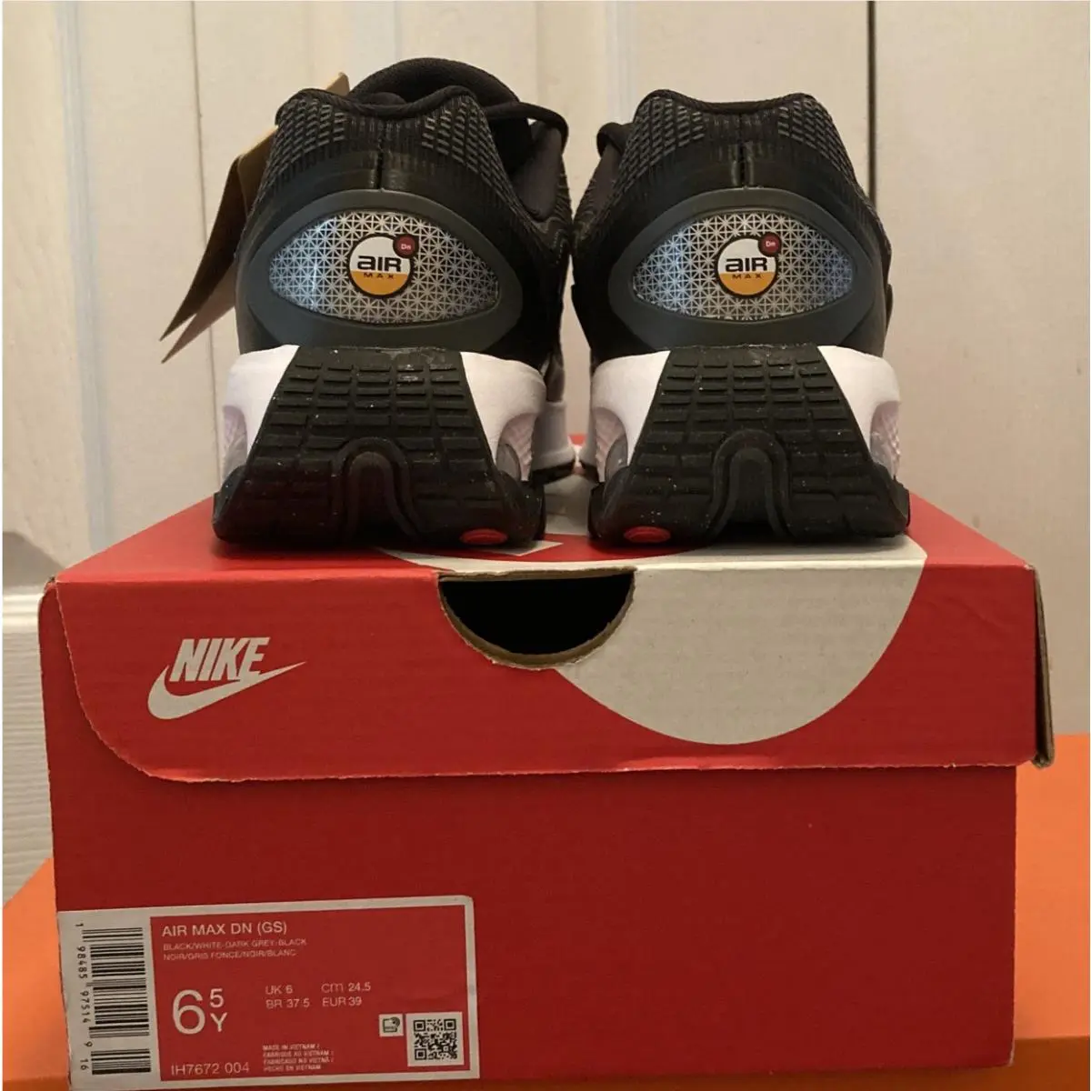 Nike shoes - IH7672004 - IH7672 004 - Black (UPC: 127851220545) 3