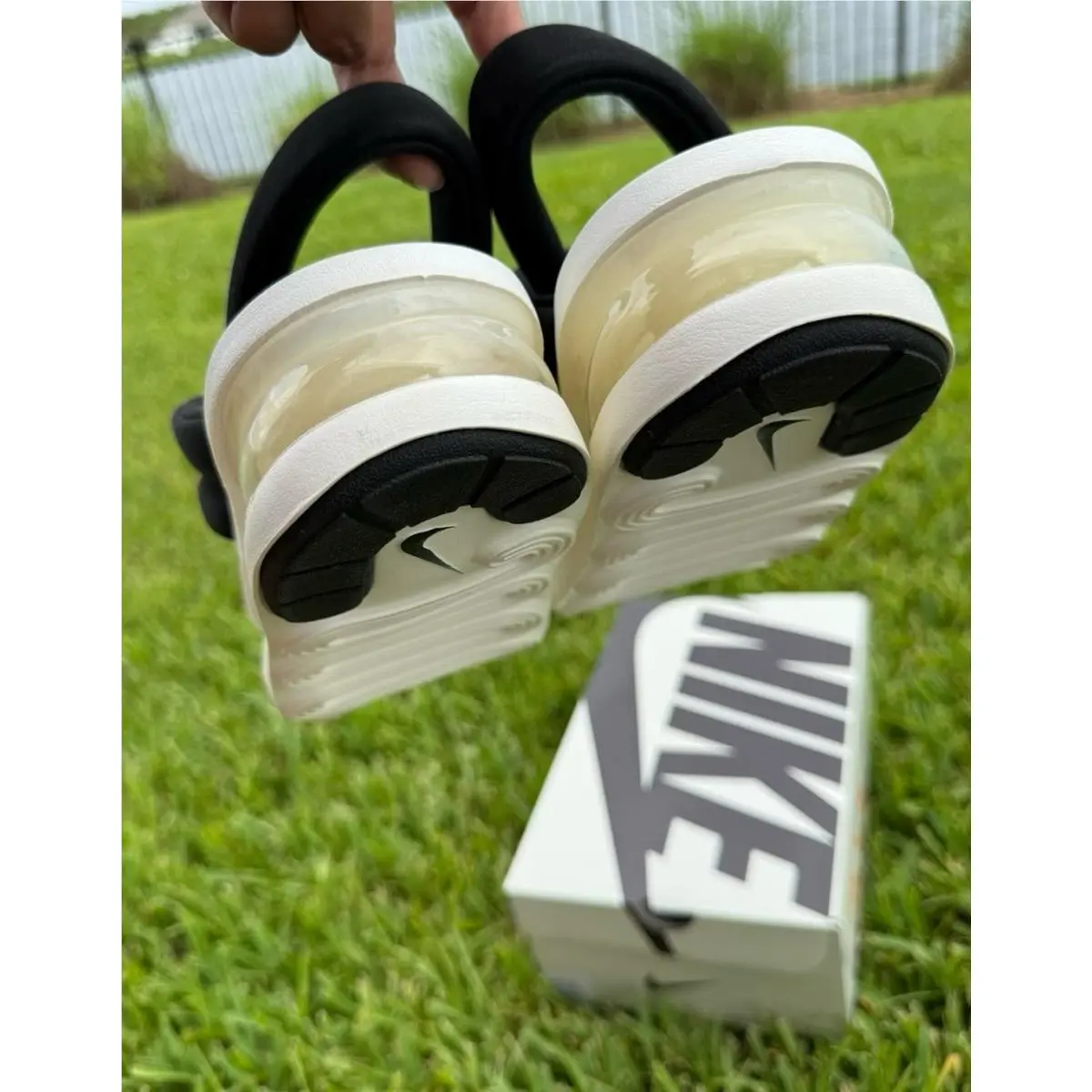Nike shoes - Nike Essentialist - Essentialist - black / white 4