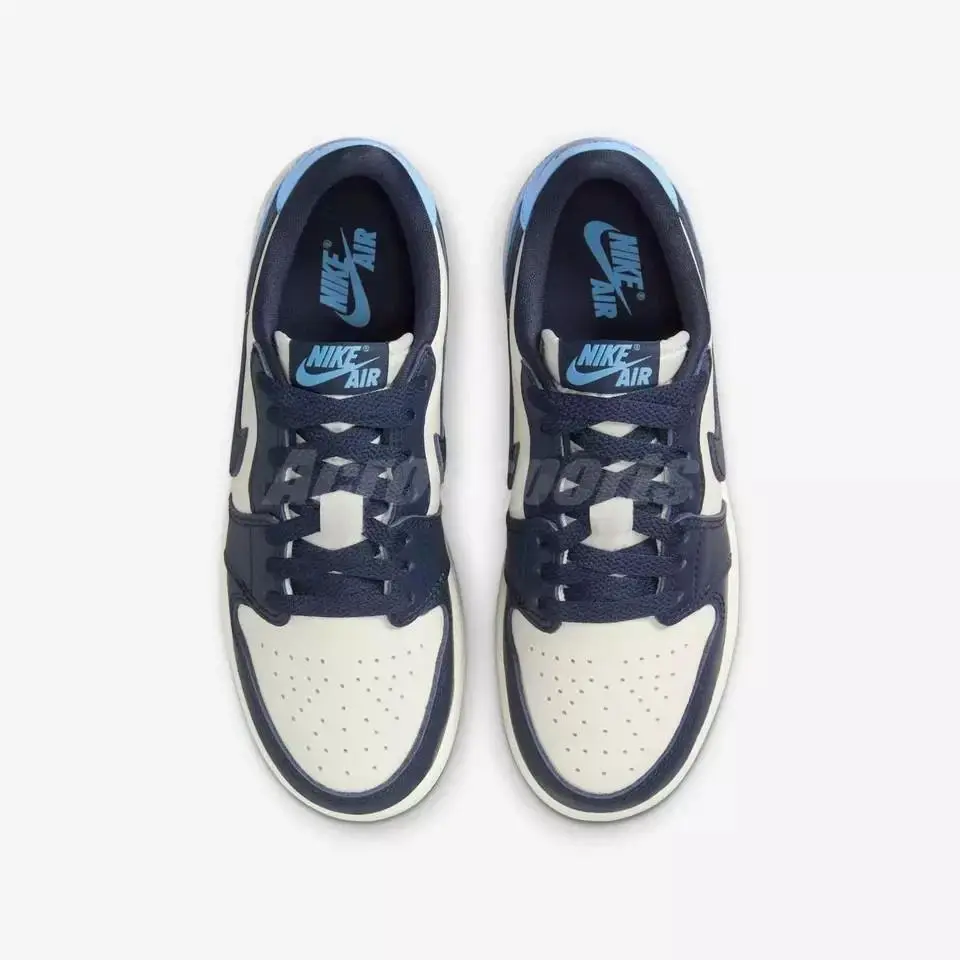 Nike shoes - White/Blue 3