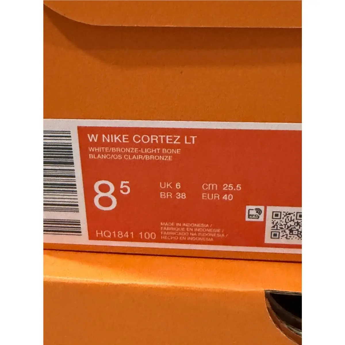 Nike shoes - White 4