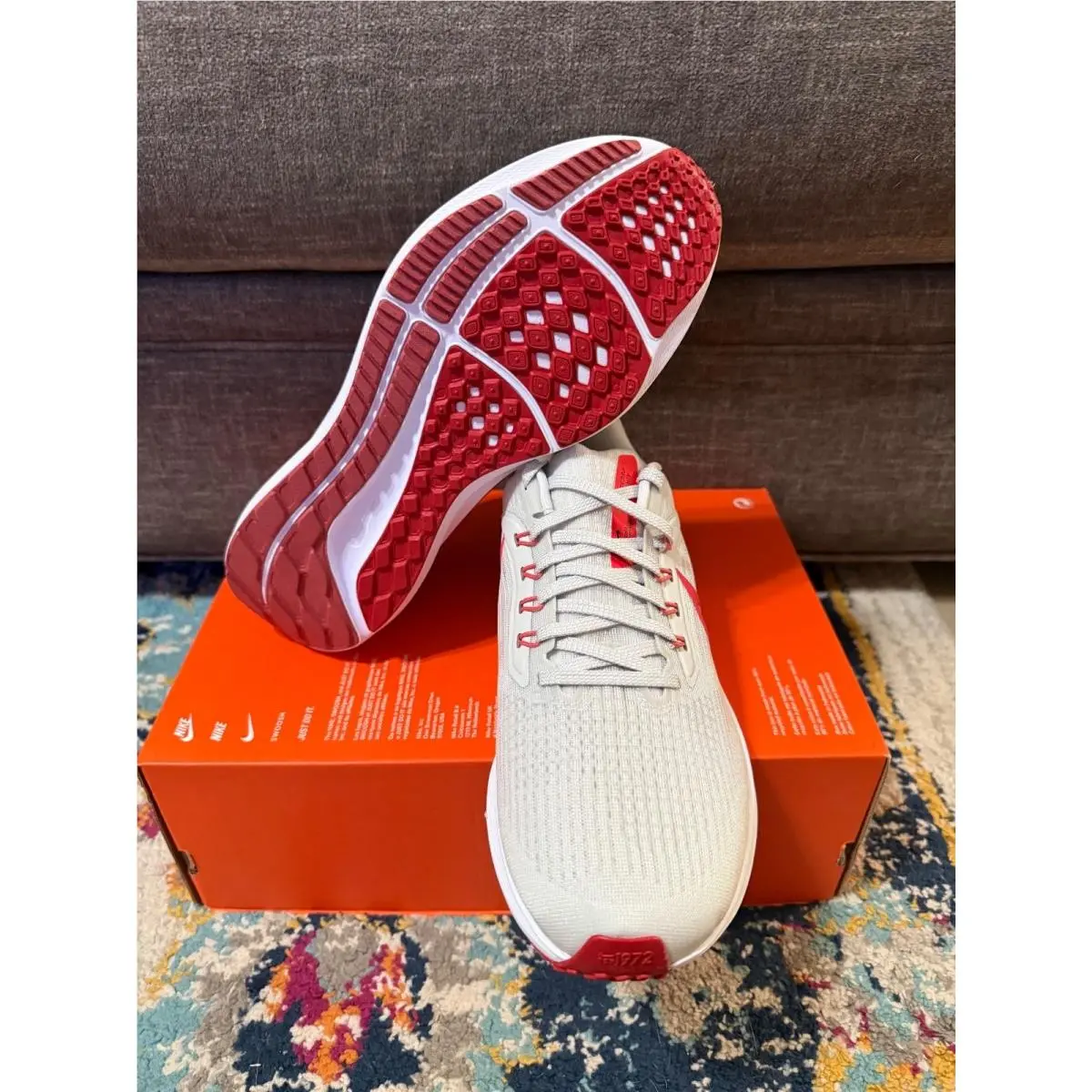Nike shoes - White 2