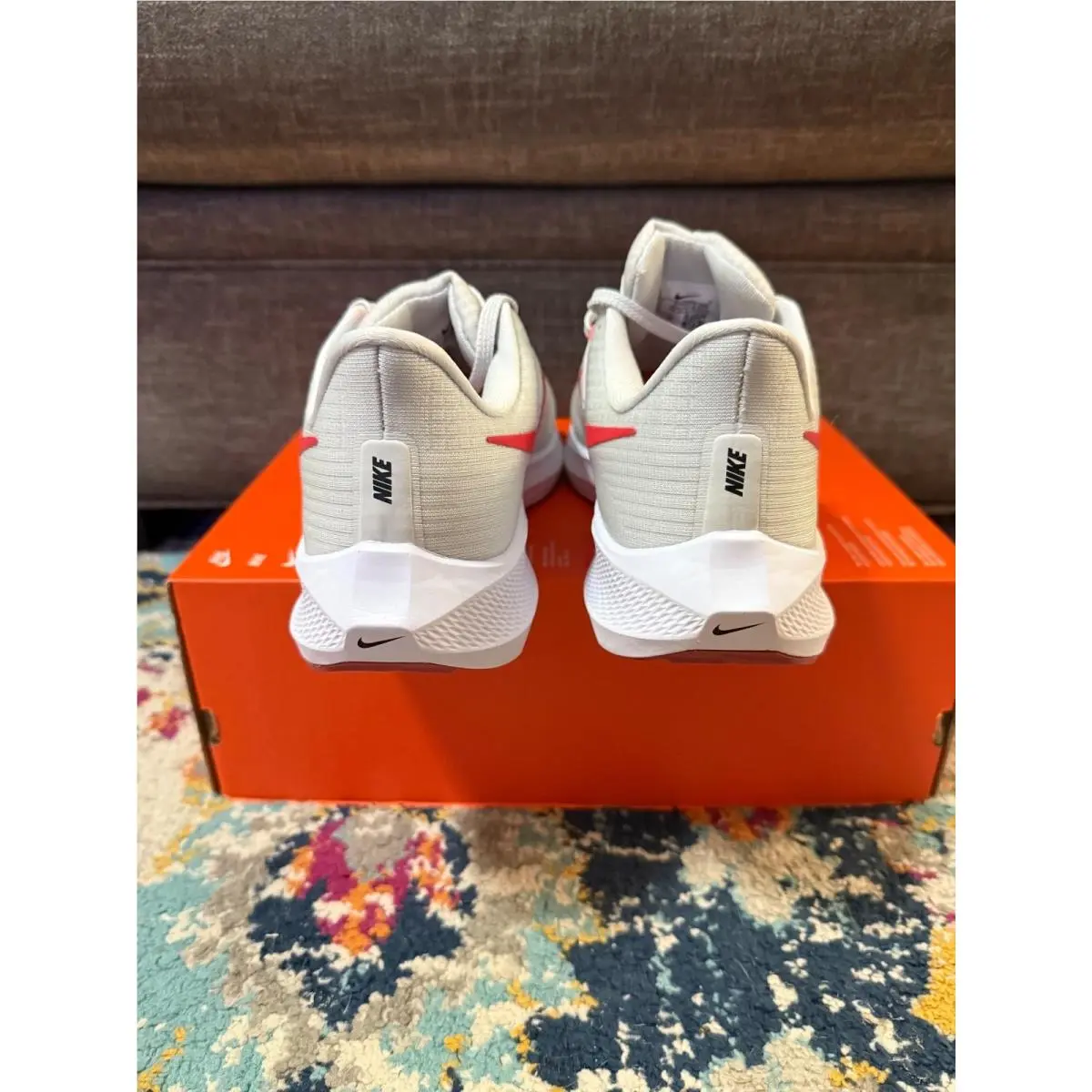 Nike shoes - White 3